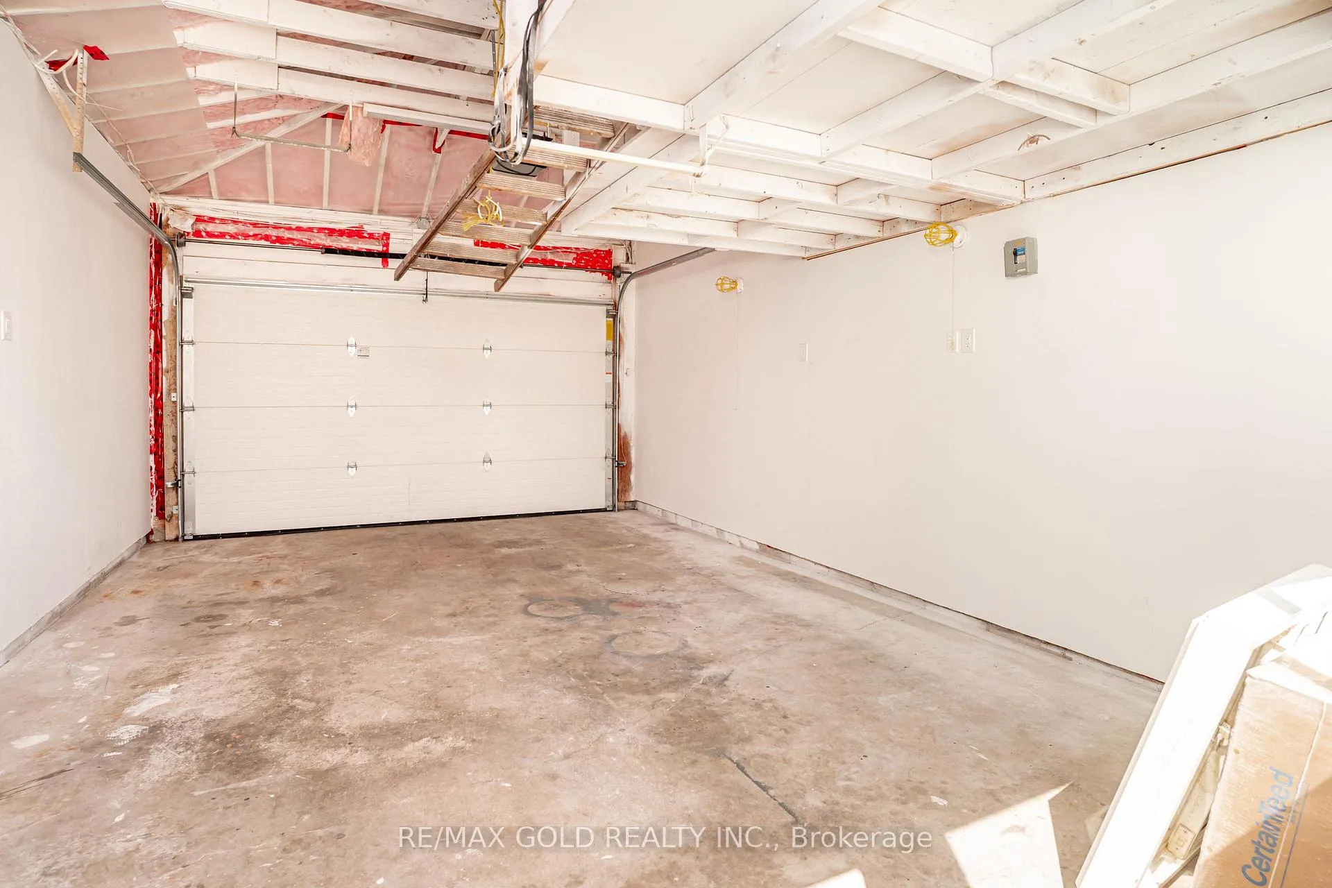 Photo 39 of 27 Davenport Crescent, Brampton, Southgate — HOMEH