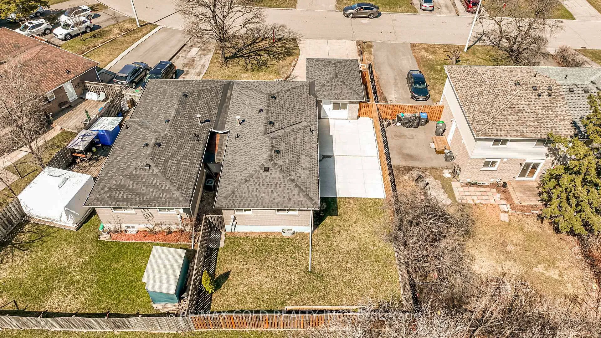 Photo 45 of 27 Davenport Crescent, Brampton, Southgate — HOMEH