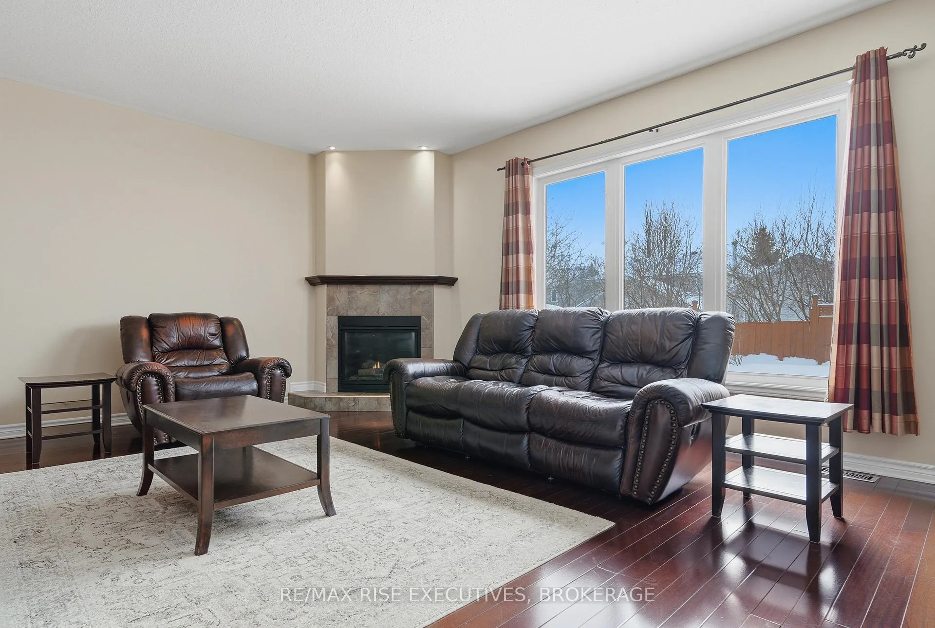 Photo 11 of 402 Cavendish Crescent, Kingston, City Northwest — HOMEH