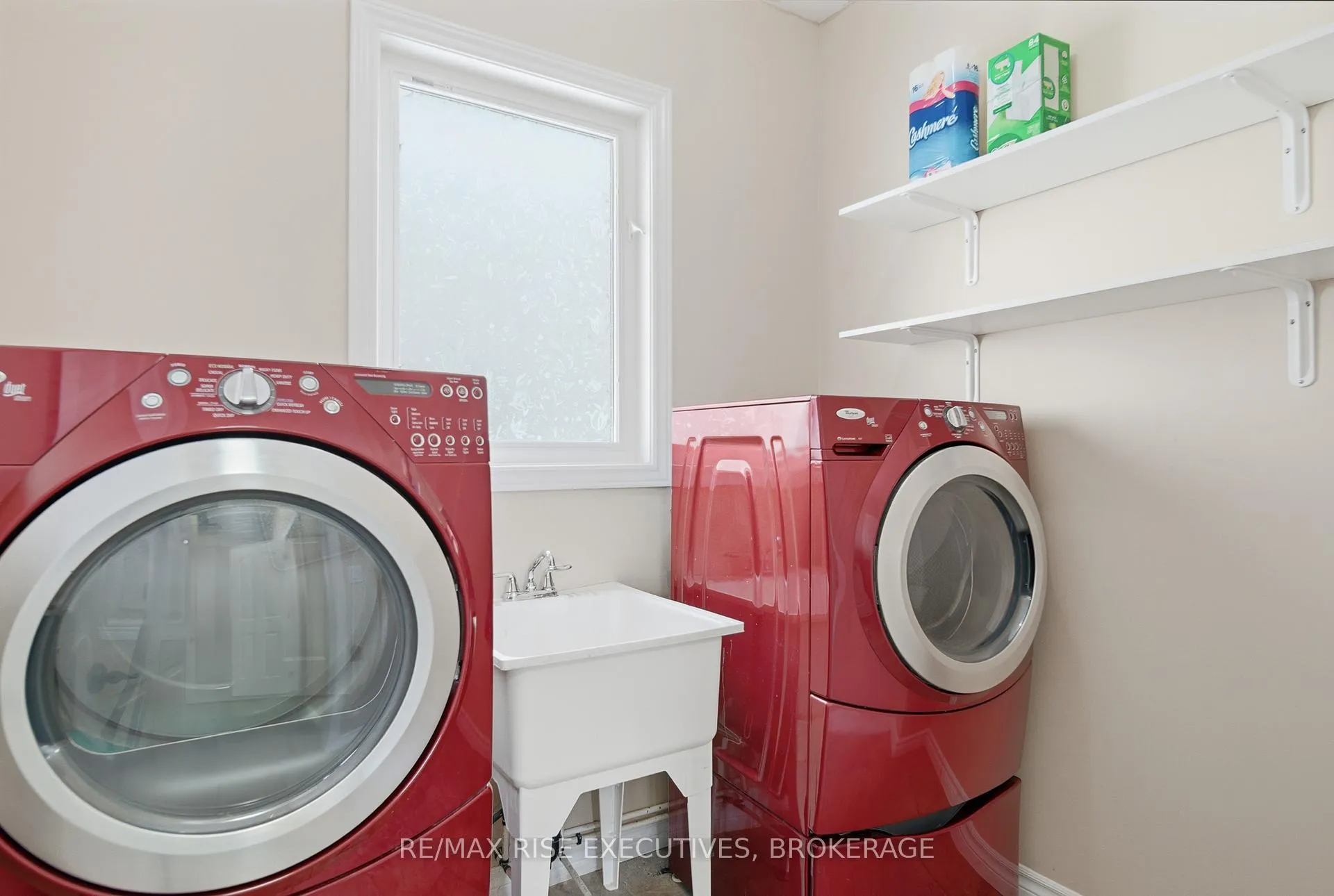 Photo 19 of 402 Cavendish Crescent, Kingston, City Northwest — HOMEH