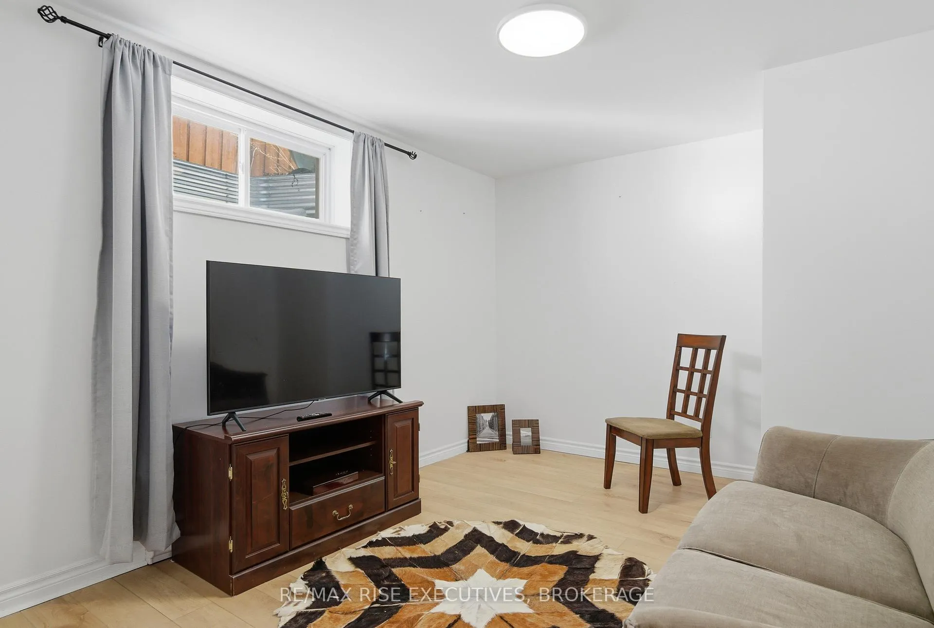Photo 37 of 402 Cavendish Crescent, Kingston, City Northwest — HOMEH