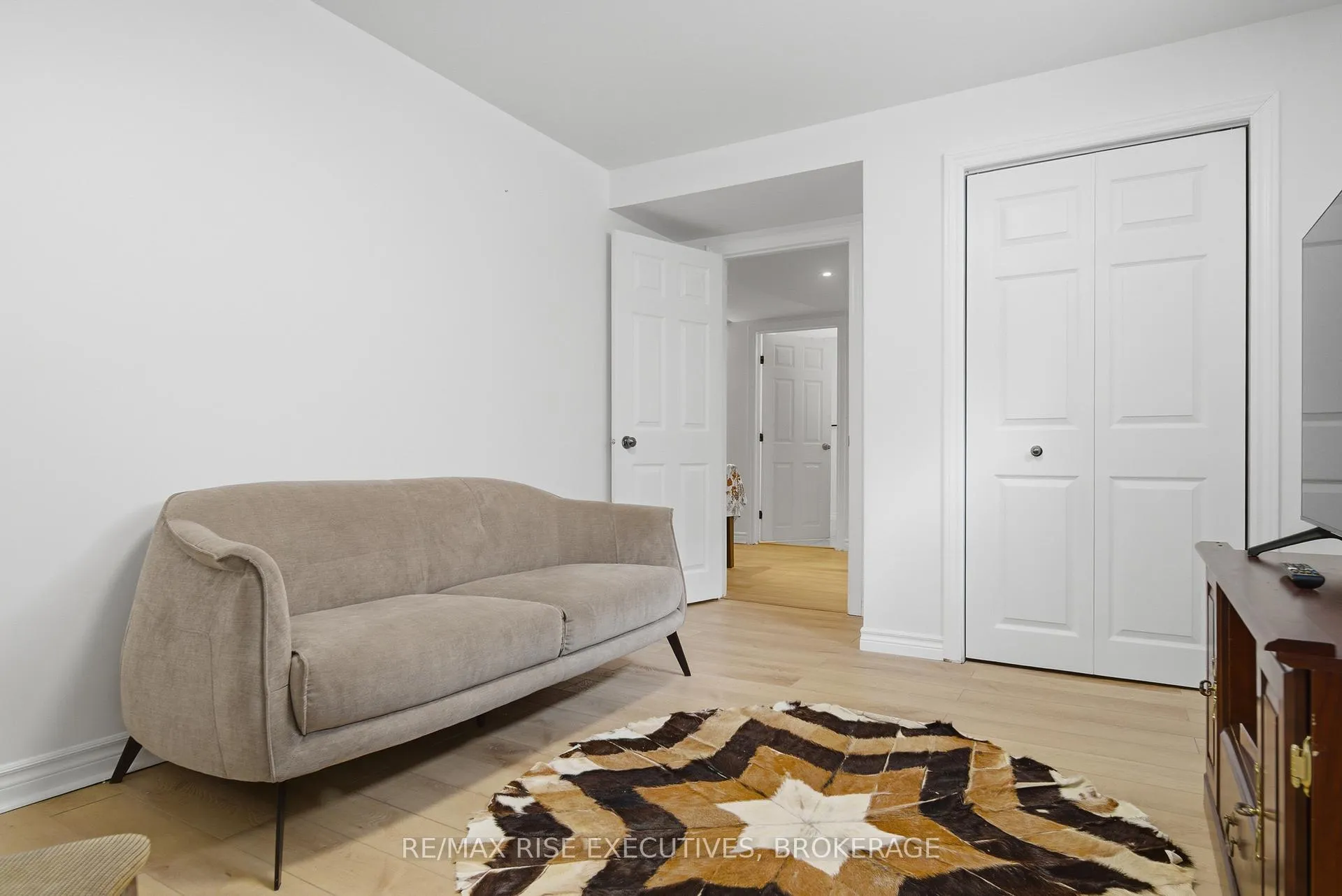 Photo 38 of 402 Cavendish Crescent, Kingston, City Northwest — HOMEH