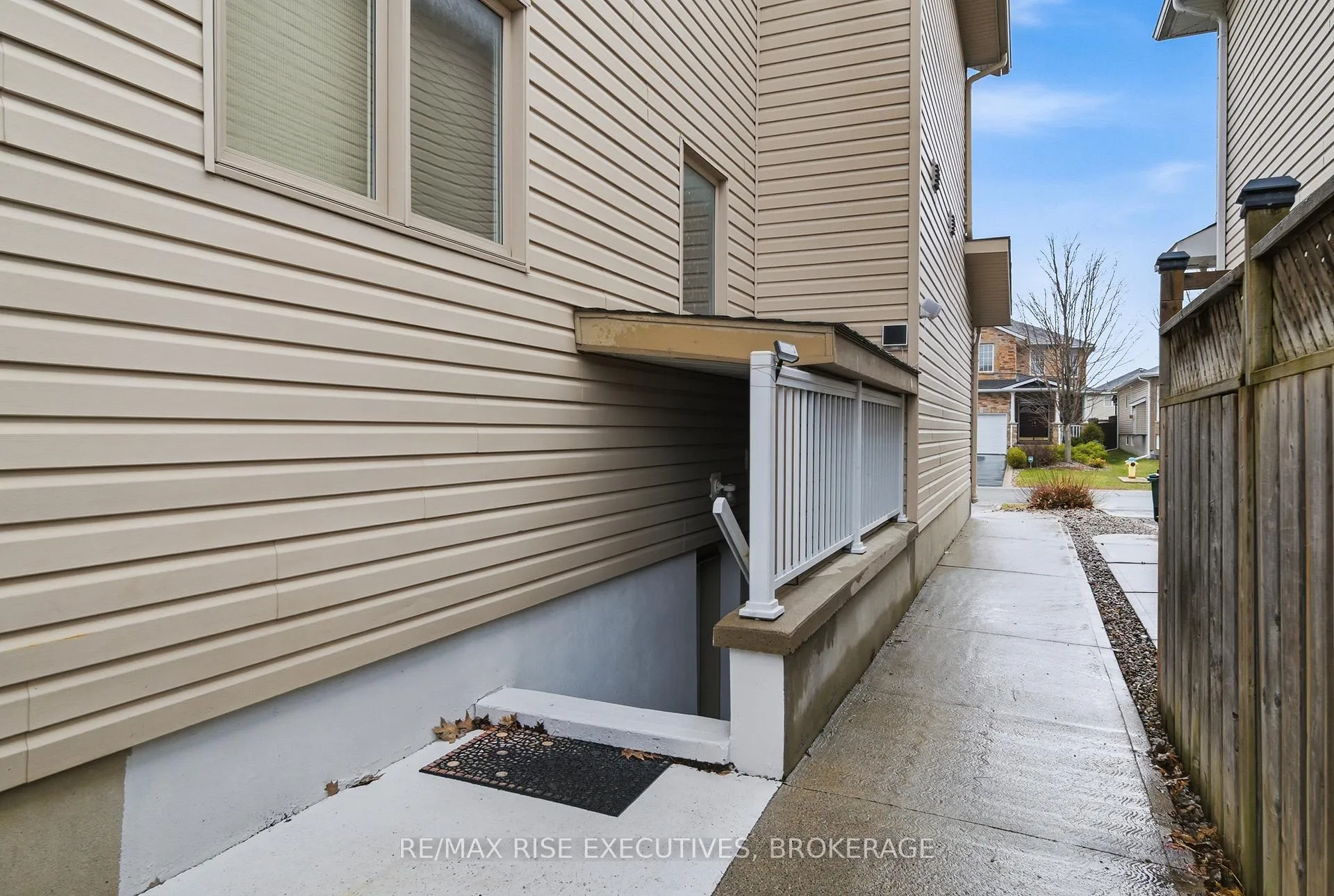 Photo 47 of 402 Cavendish Crescent, Kingston, City Northwest — HOMEH