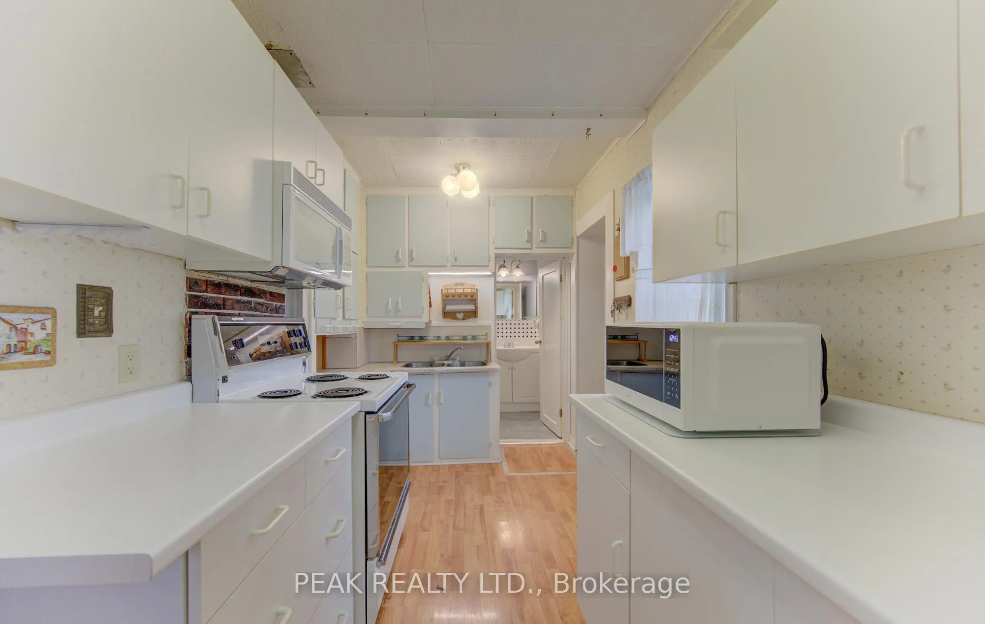 Photo 10 of 386 Peel Street, Wilmot — HOMEH