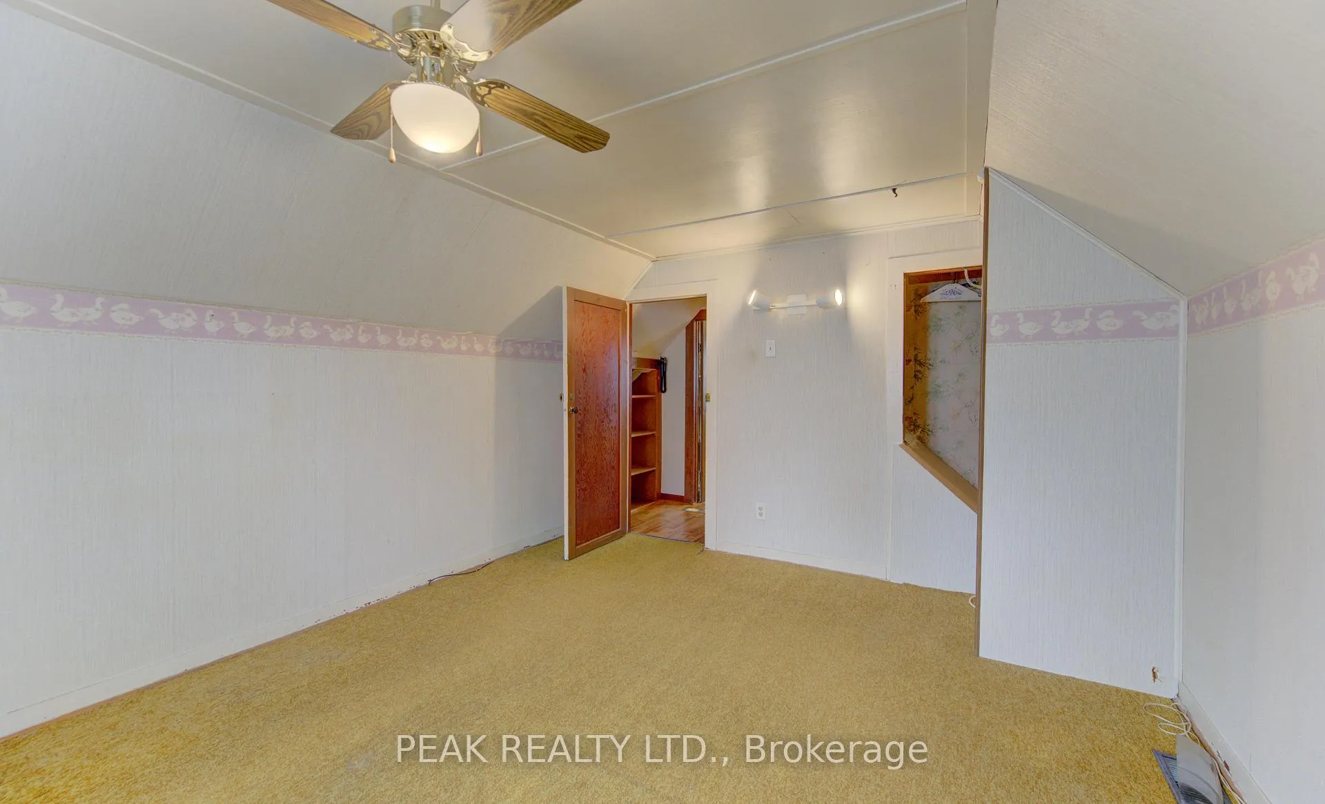 Photo 17 of 386 Peel Street, Wilmot — HOMEH