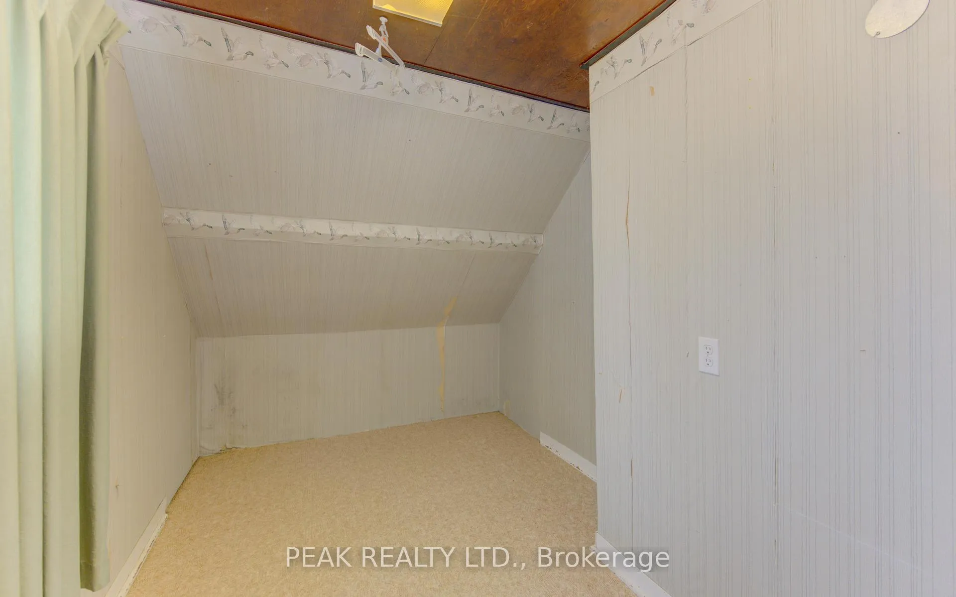 Photo 18 of 386 Peel Street, Wilmot — HOMEH