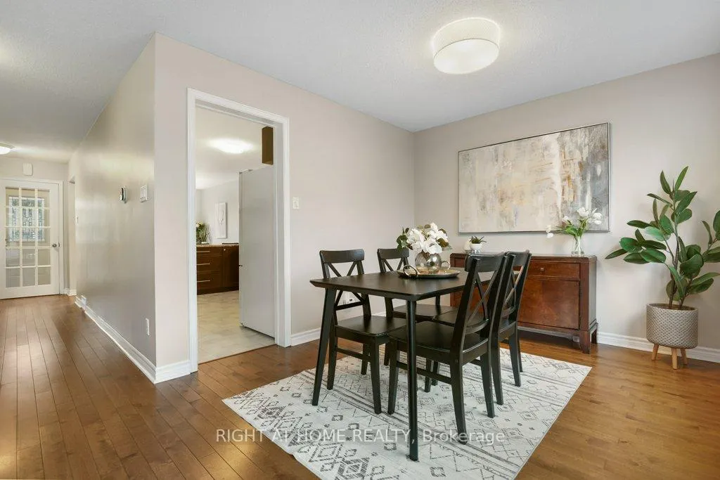 Photo 10 of 57 Chester Crescent, Ottawa, Barrhaven - On the Green — HOMEH
