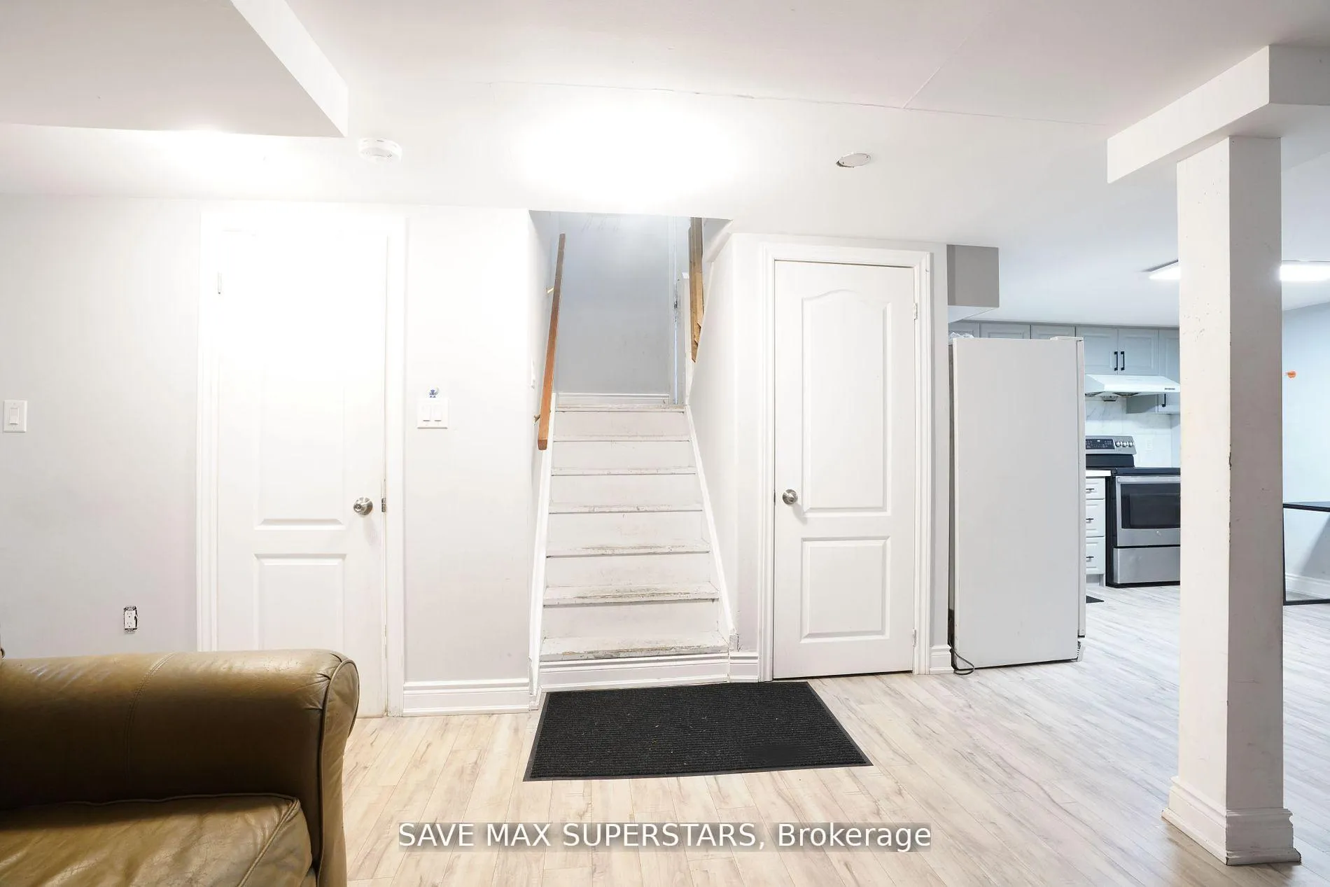 Photo 16 of 96 Wellington Street E, Barrie, Wellington — HOMEH