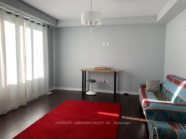 Photo 4 of 127 Buckle Crescent, Aurora, Rural Aurora — HOMEH
