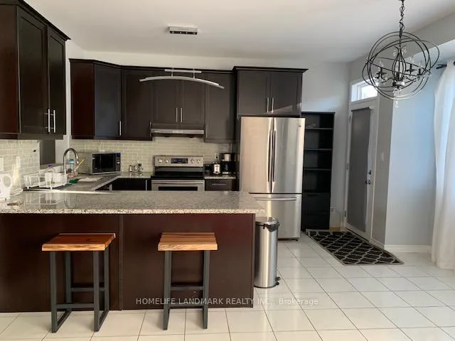 Photo 5 of 127 Buckle Crescent, Aurora, Rural Aurora — HOMEH