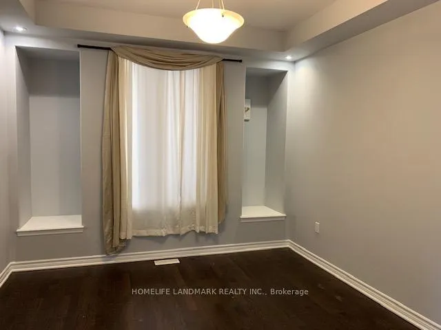 Photo 8 of 127 Buckle Crescent, Aurora, Rural Aurora — HOMEH