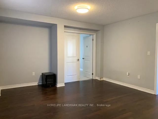 Photo 11 of 127 Buckle Crescent, Aurora, Rural Aurora — HOMEH