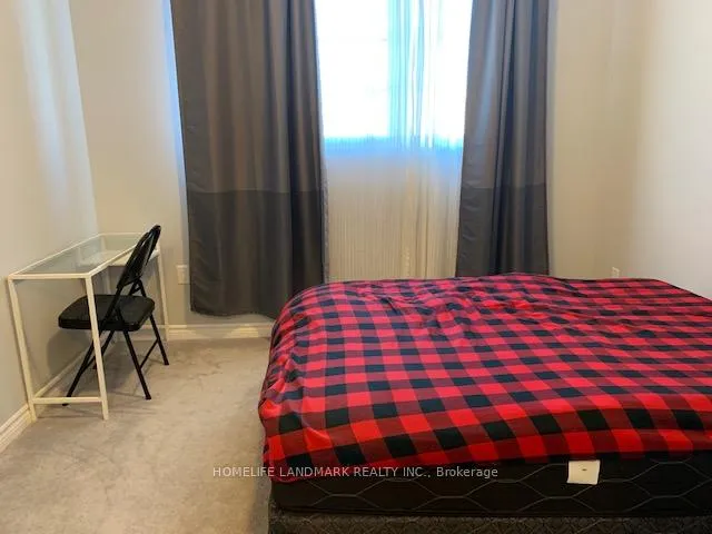 Photo 18 of 127 Buckle Crescent, Aurora, Rural Aurora — HOMEH