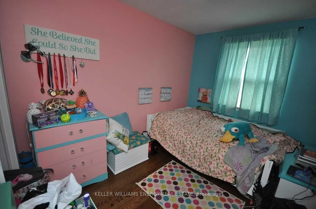 Photo 8 of 195 Waverly Street S, Oshawa, Vanier — HOMEH