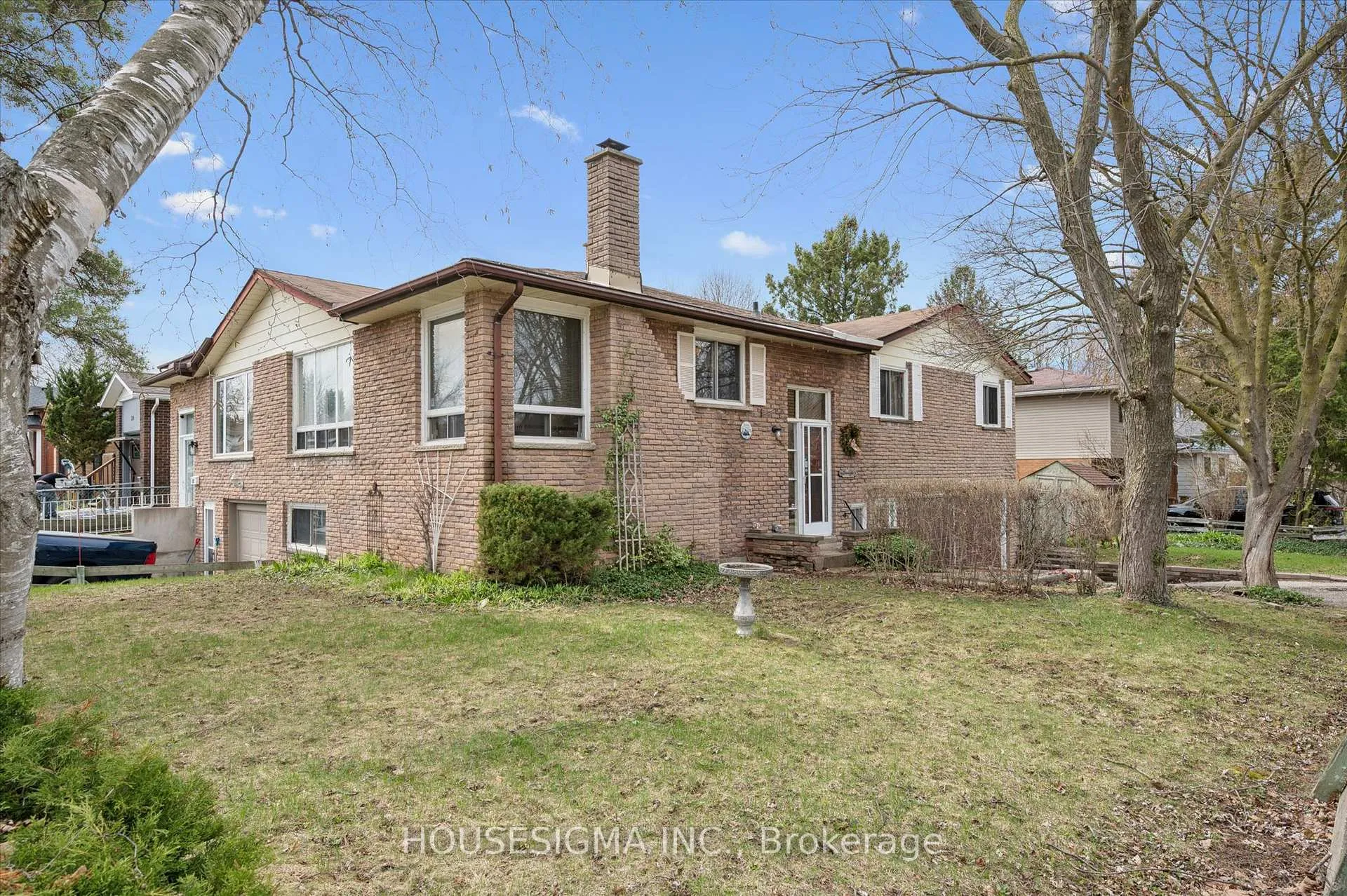 Photo 4 of 3 Inadale Court, Kitchener — HOMEH