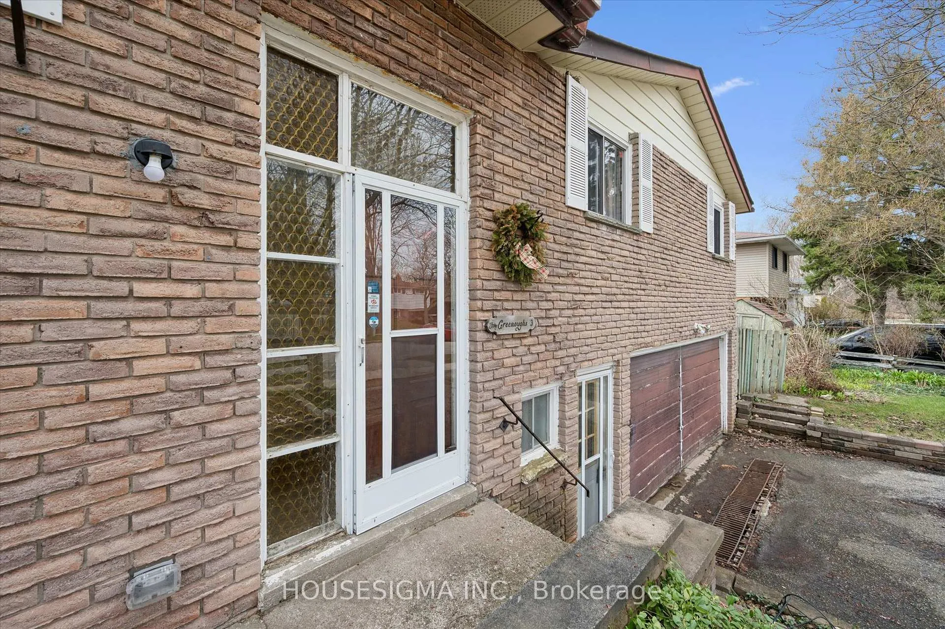 Photo 6 of 3 Inadale Court, Kitchener — HOMEH
