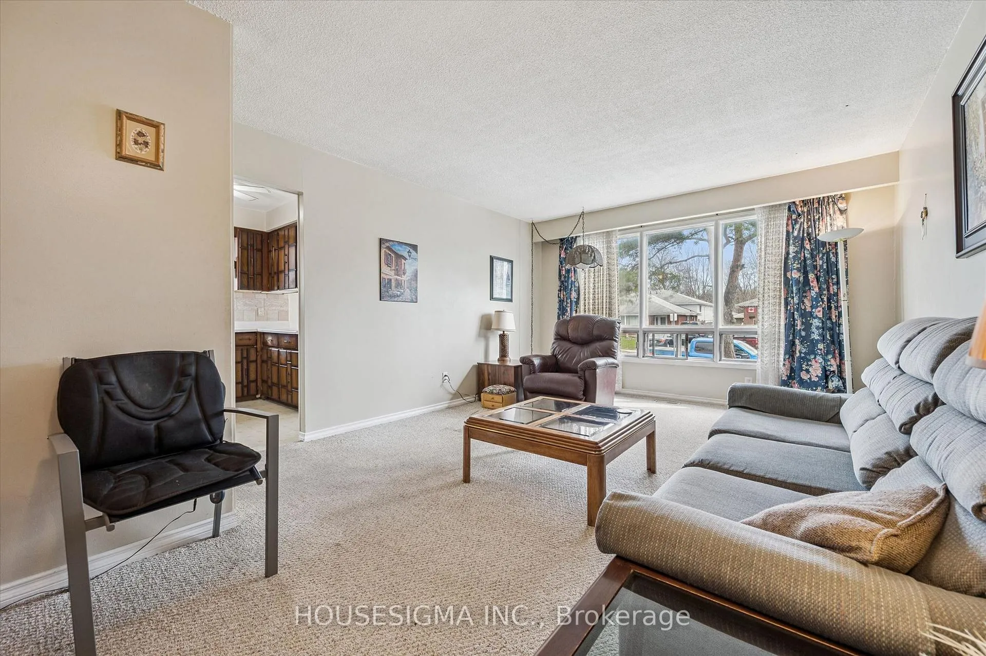 Photo 10 of 3 Inadale Court, Kitchener — HOMEH