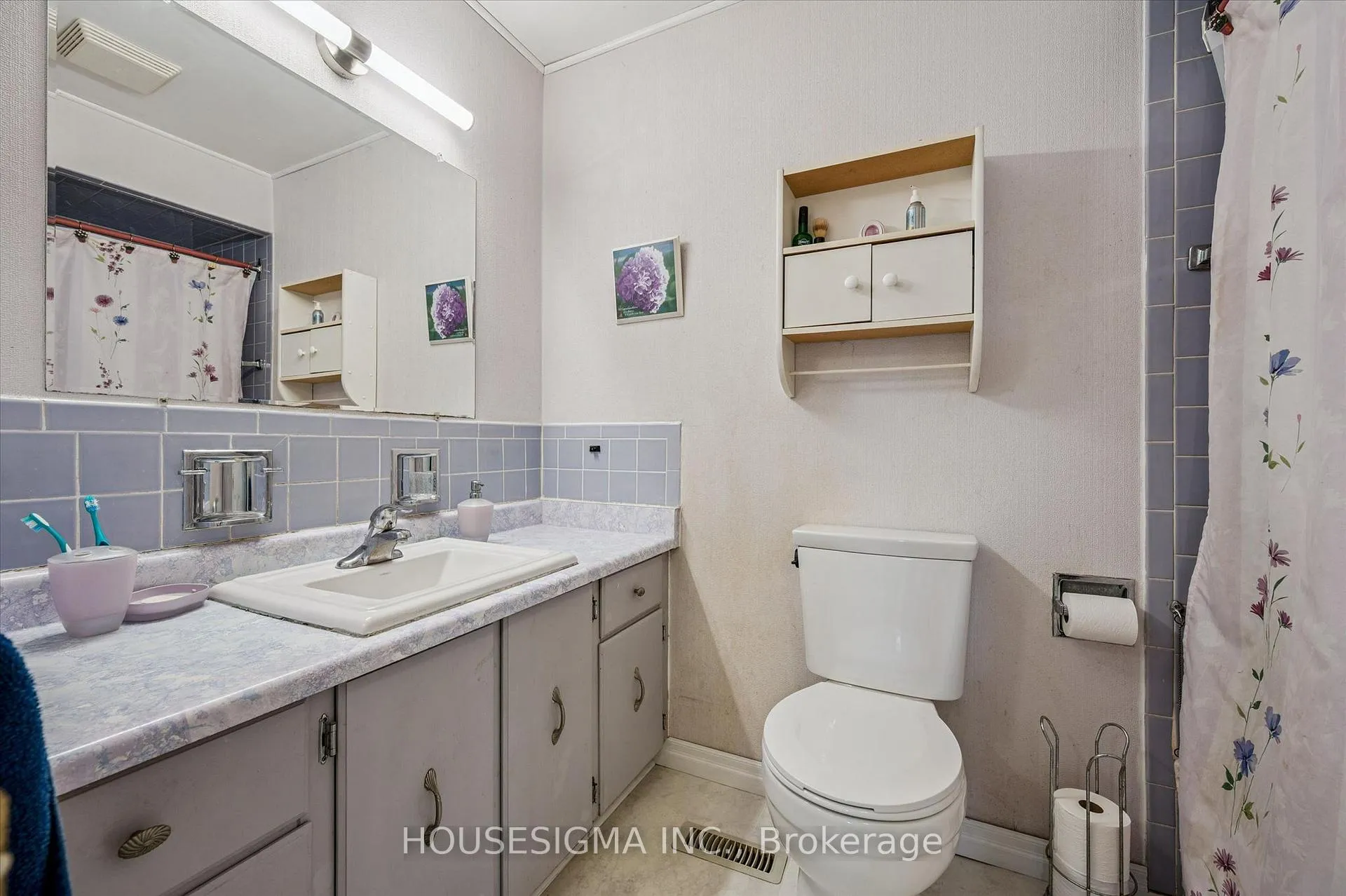 Photo 21 of 3 Inadale Court, Kitchener — HOMEH