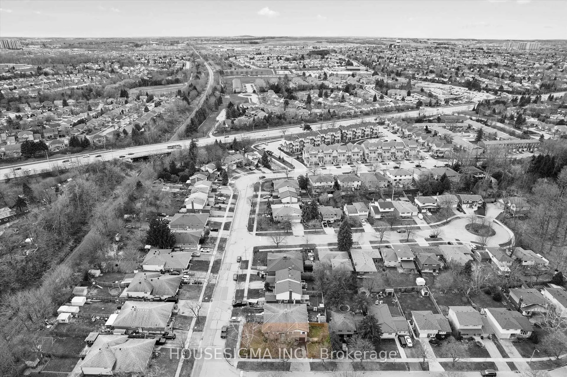Photo 37 of 3 Inadale Court, Kitchener — HOMEH