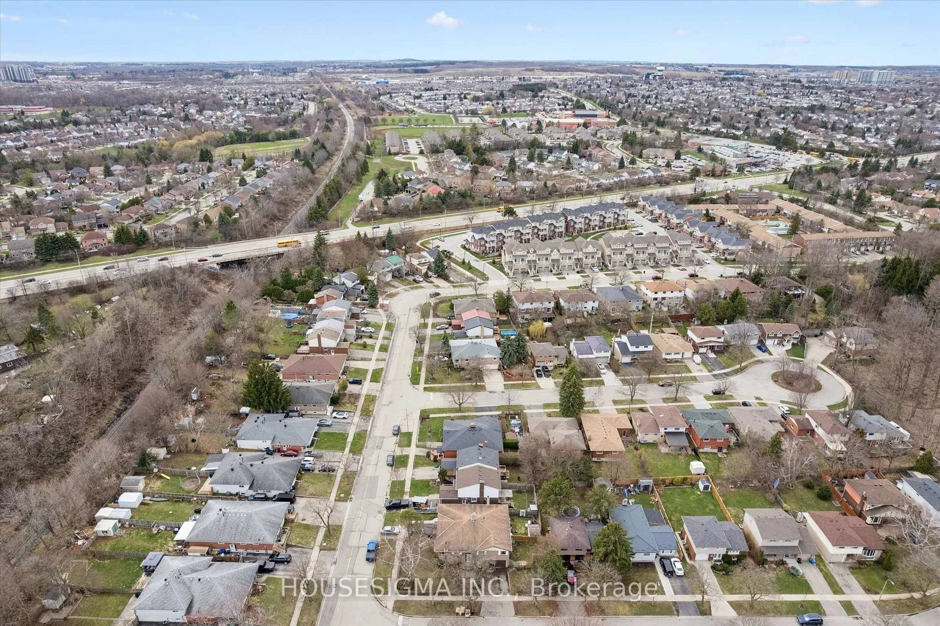 Photo 38 of 3 Inadale Court, Kitchener — HOMEH