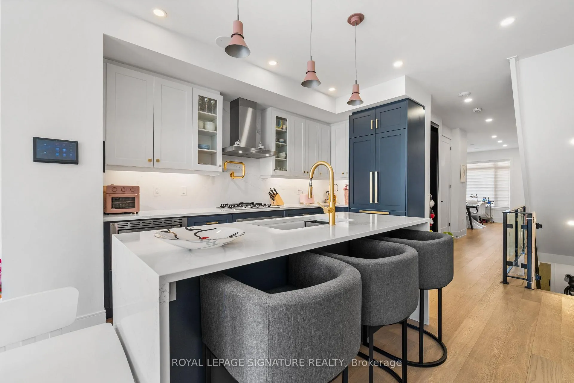 Photo 9 of 204 McRoberts Avenue, Toronto, Corso Italia-Davenport — HOMEH