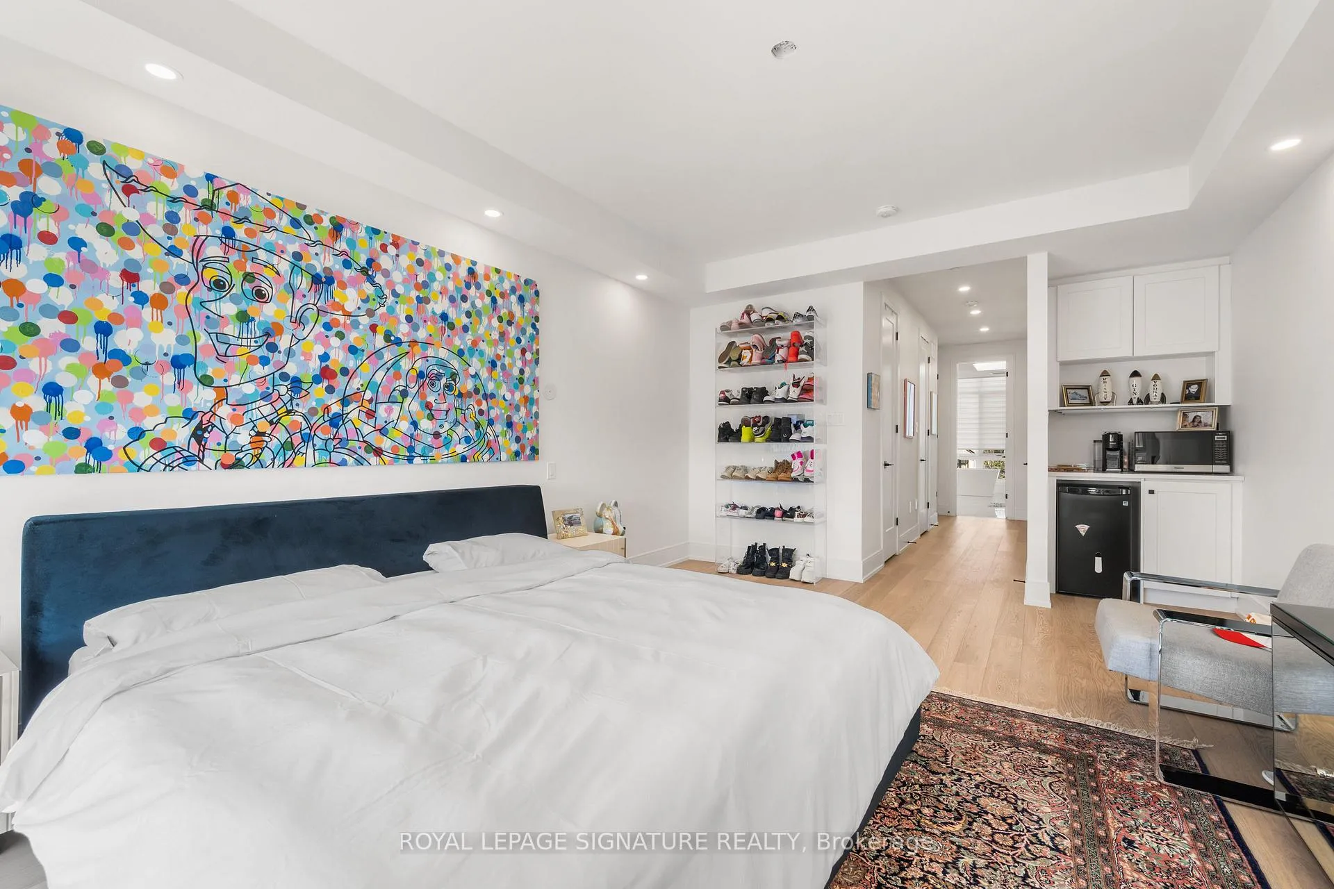 Photo 18 of 204 McRoberts Avenue, Toronto, Corso Italia-Davenport — HOMEH