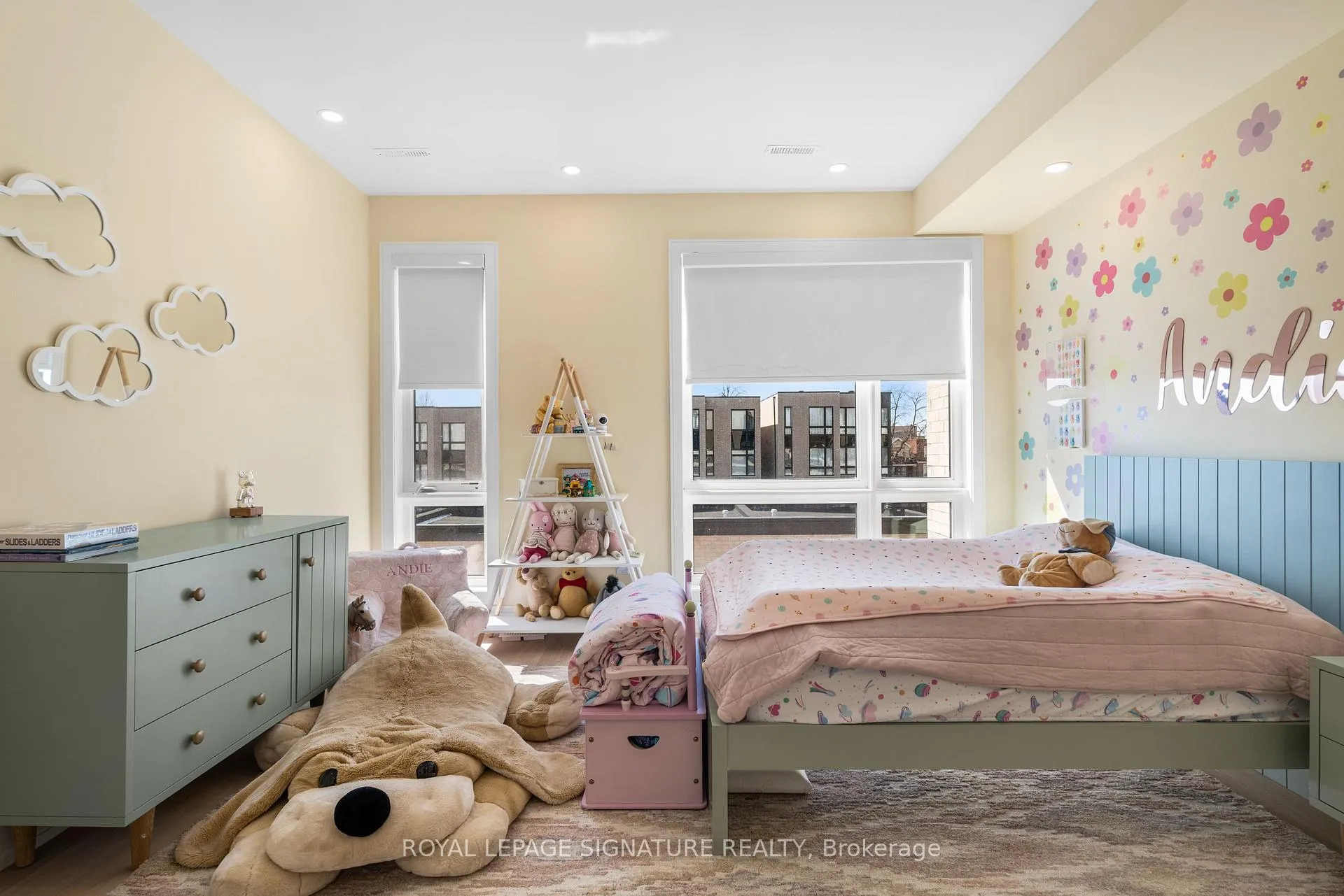 Photo 24 of 204 McRoberts Avenue, Toronto, Corso Italia-Davenport — HOMEH