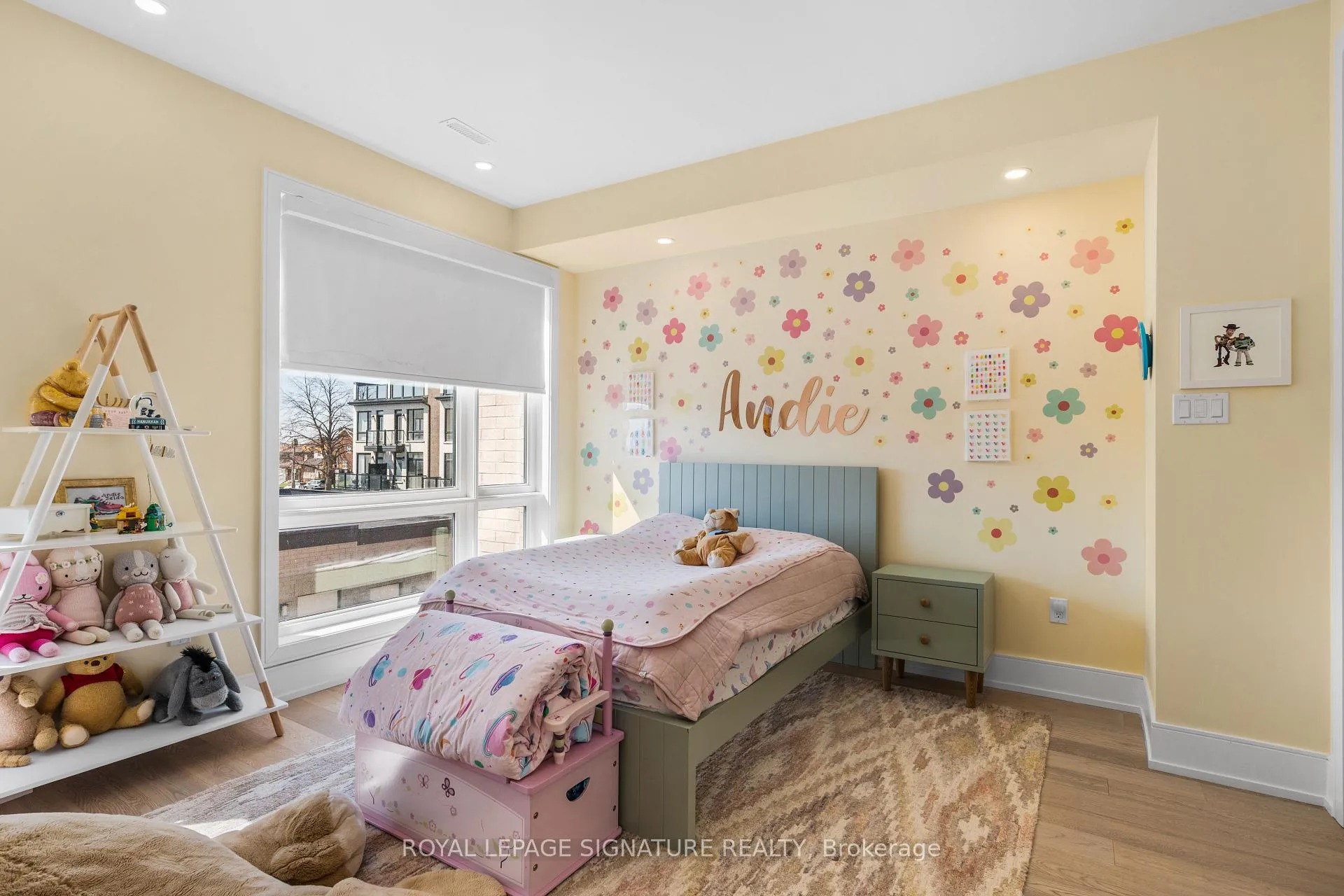 Photo 25 of 204 McRoberts Avenue, Toronto, Corso Italia-Davenport — HOMEH