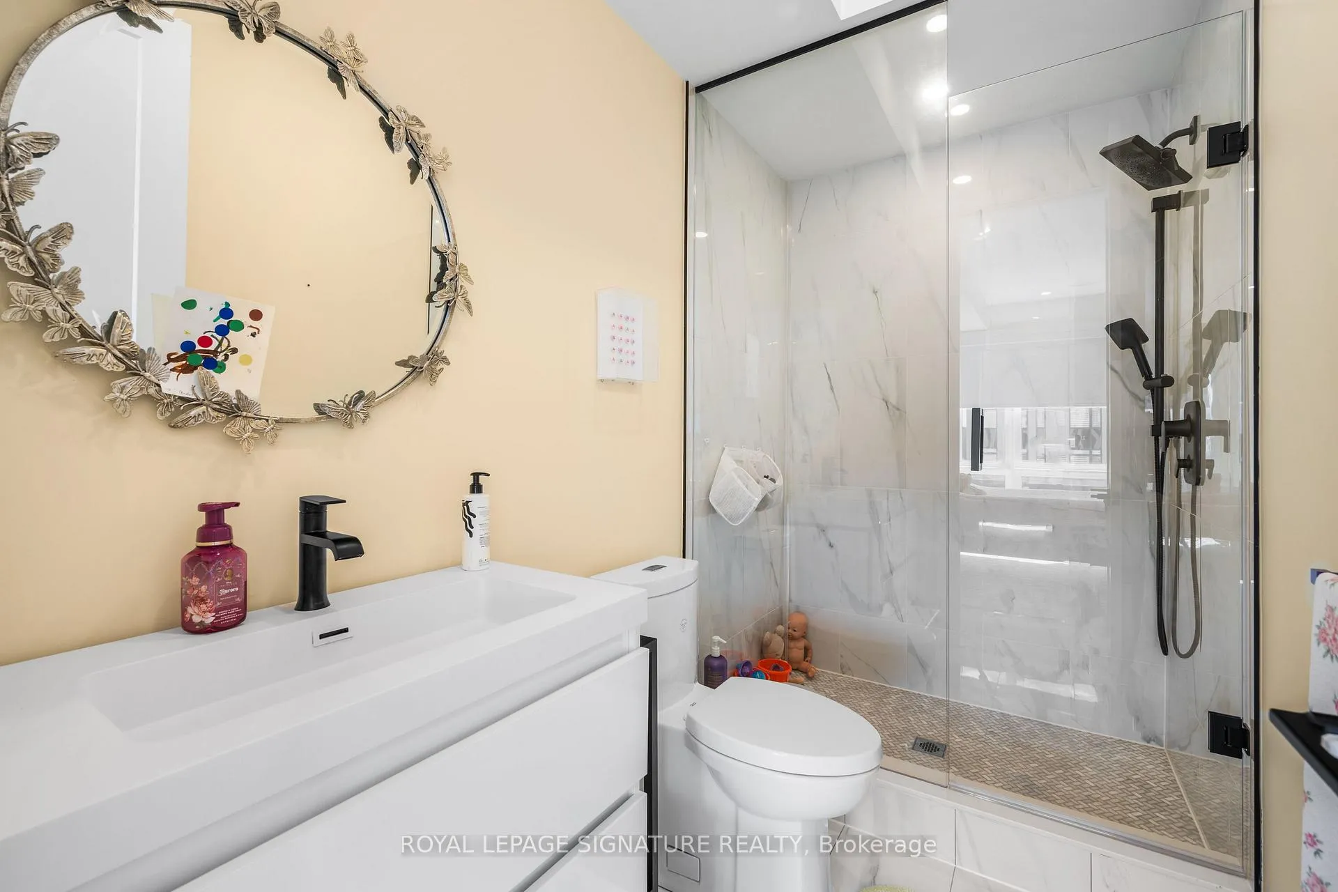 Photo 27 of 204 McRoberts Avenue, Toronto, Corso Italia-Davenport — HOMEH