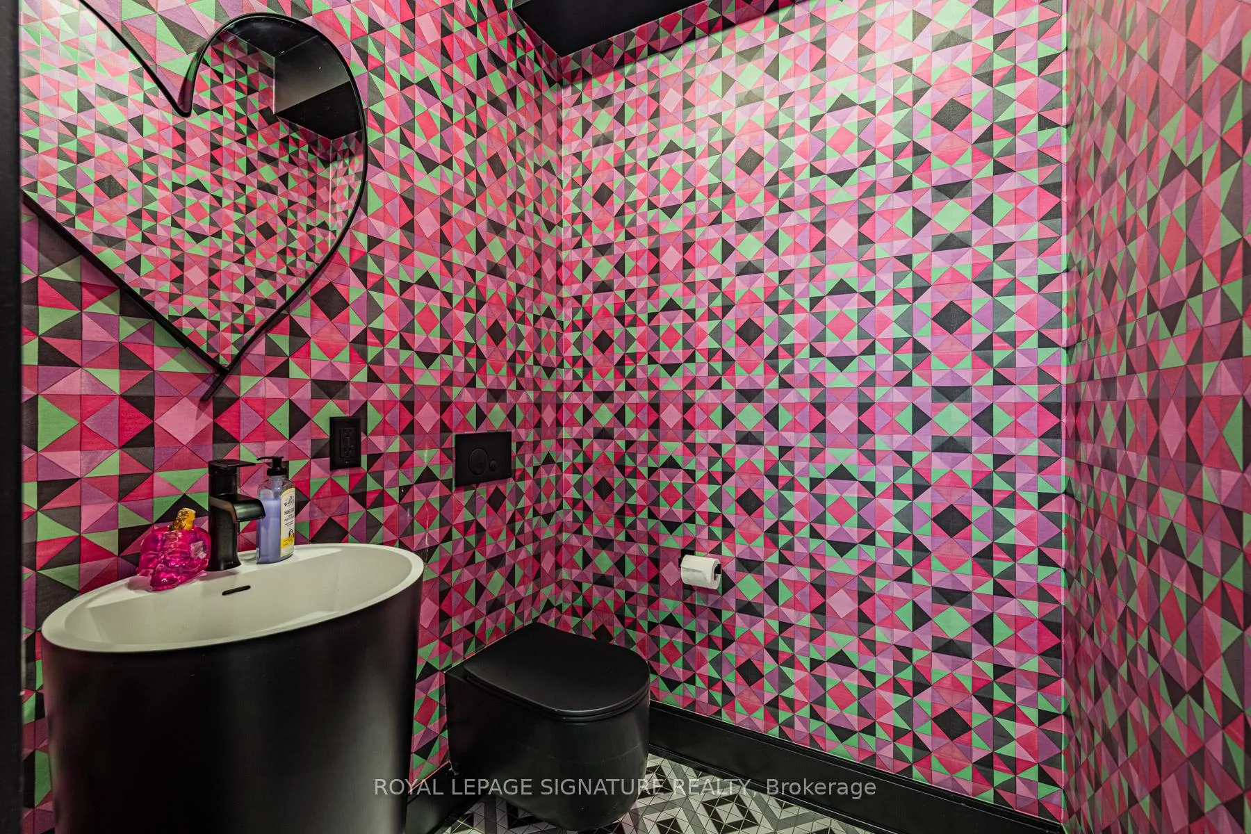 Photo 35 of 204 McRoberts Avenue, Toronto, Corso Italia-Davenport — HOMEH