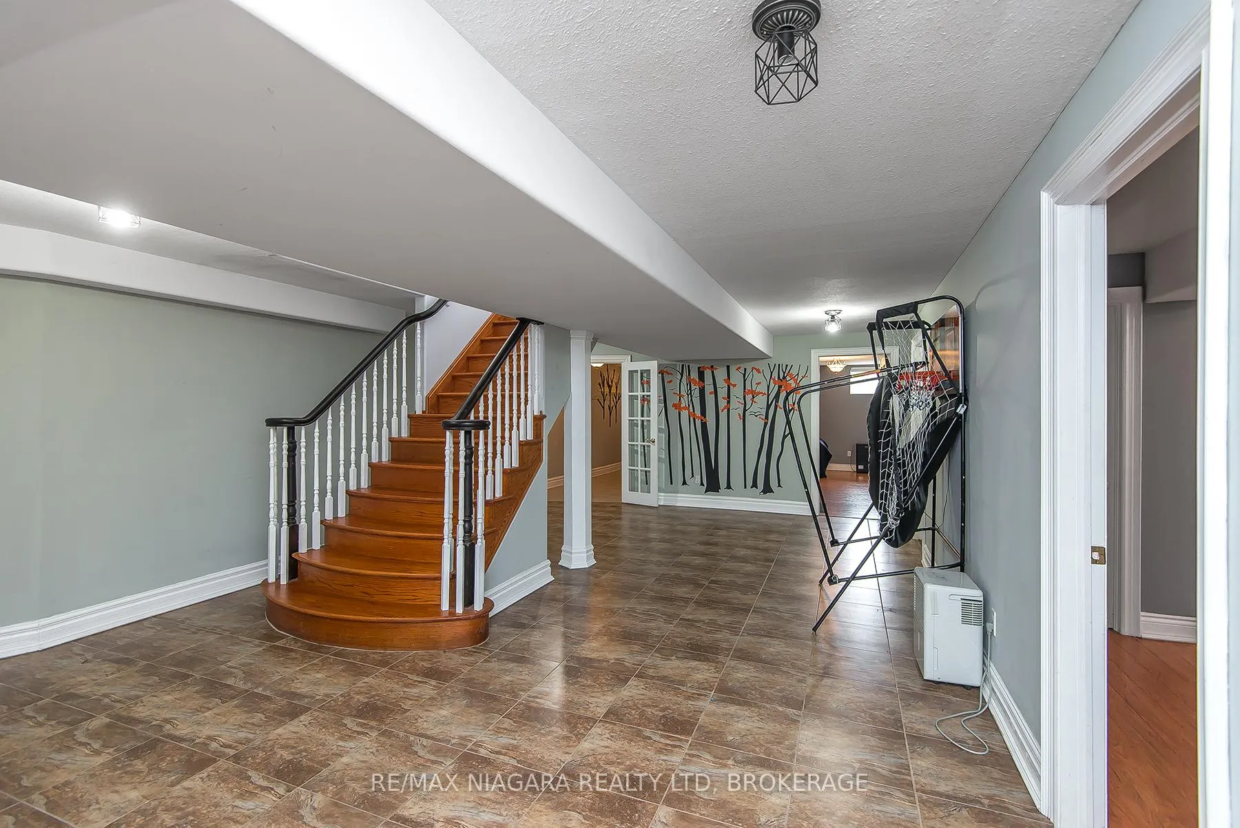 Photo 33 of 5199 Sherkston Road, Port Colborne, Sherkston — HOMEH