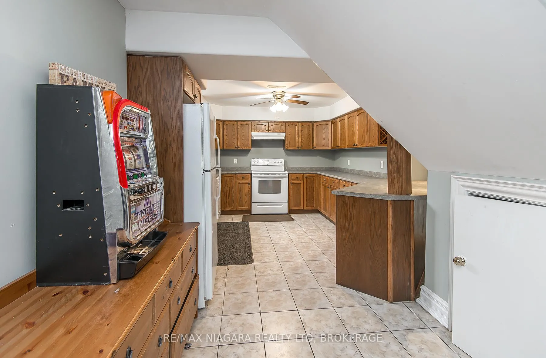 Photo 35 of 5199 Sherkston Road, Port Colborne, Sherkston — HOMEH