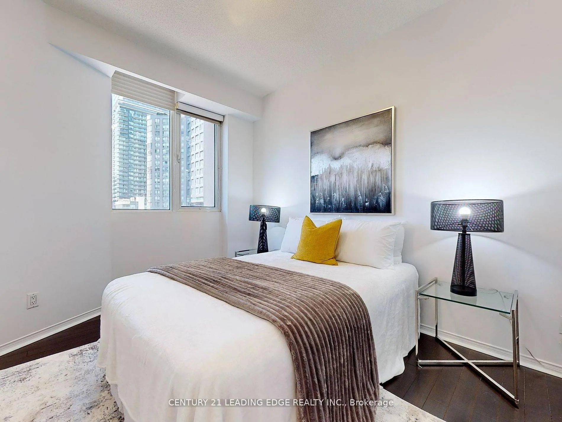 Photo 15 of Unit 602, 555 Yonge Street, Toronto, Church-Yonge Corridor — HOMEH