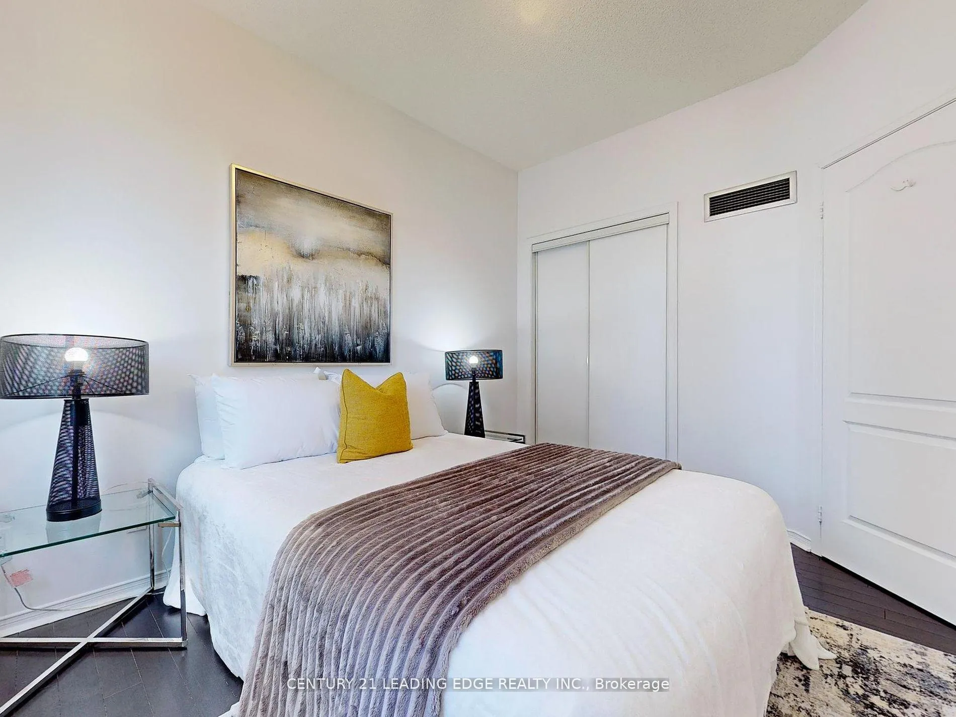 Photo 16 of Unit 602, 555 Yonge Street, Toronto, Church-Yonge Corridor — HOMEH