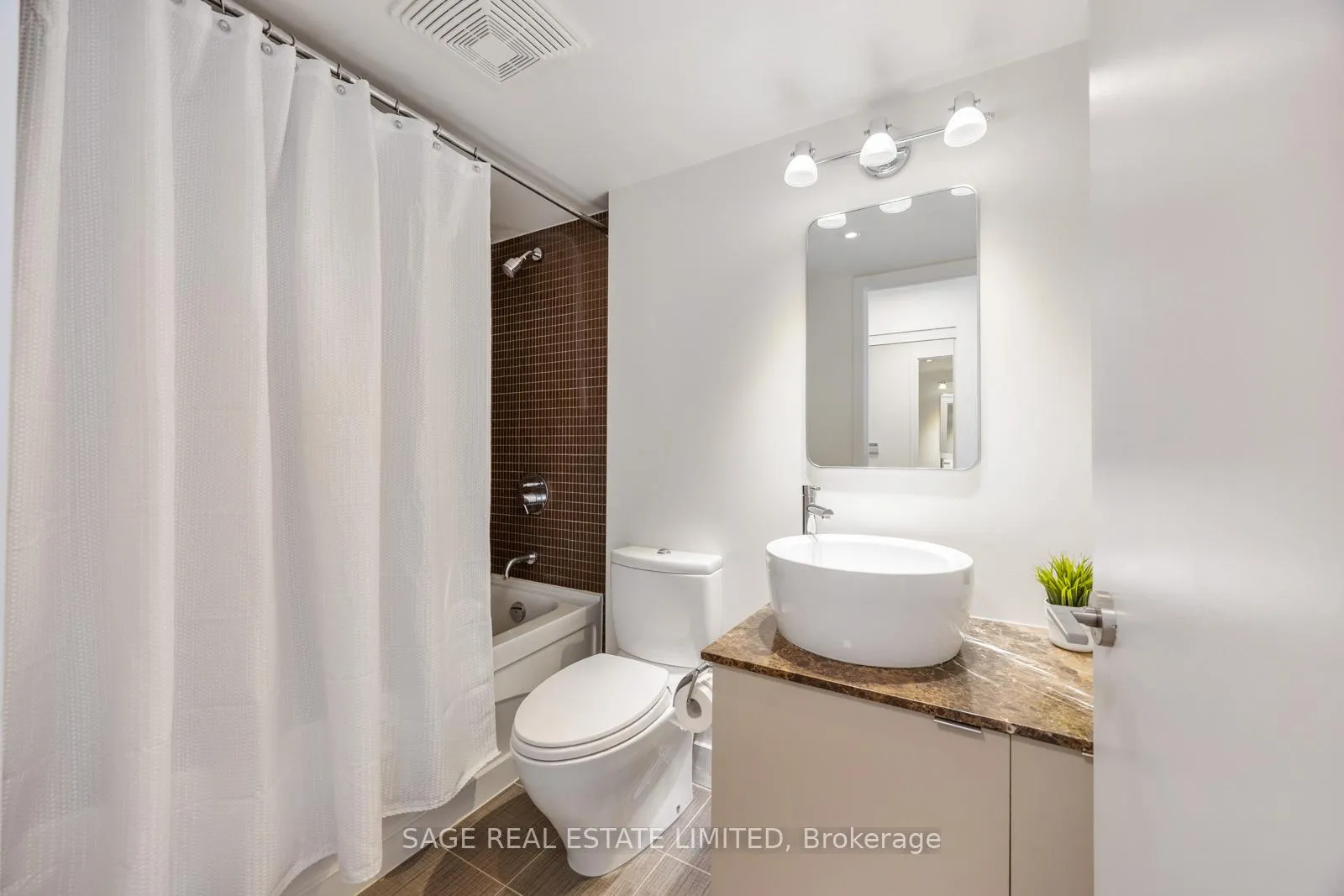 Photo 12 of Unit 506, 1048 Broadview Avenue, Toronto, Broadview North — HOMEH