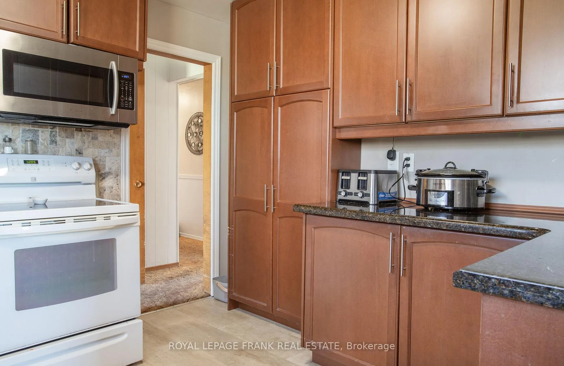 Photo 15 of 3778 Highway 2 Road, Clarington, Rural Clarington — HOMEH