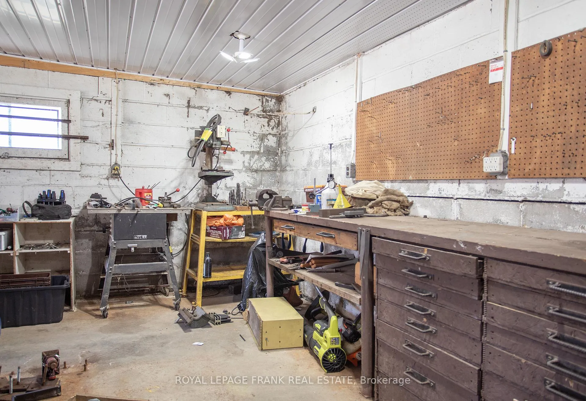 Photo 25 of 3778 Highway 2 Road, Clarington, Rural Clarington — HOMEH