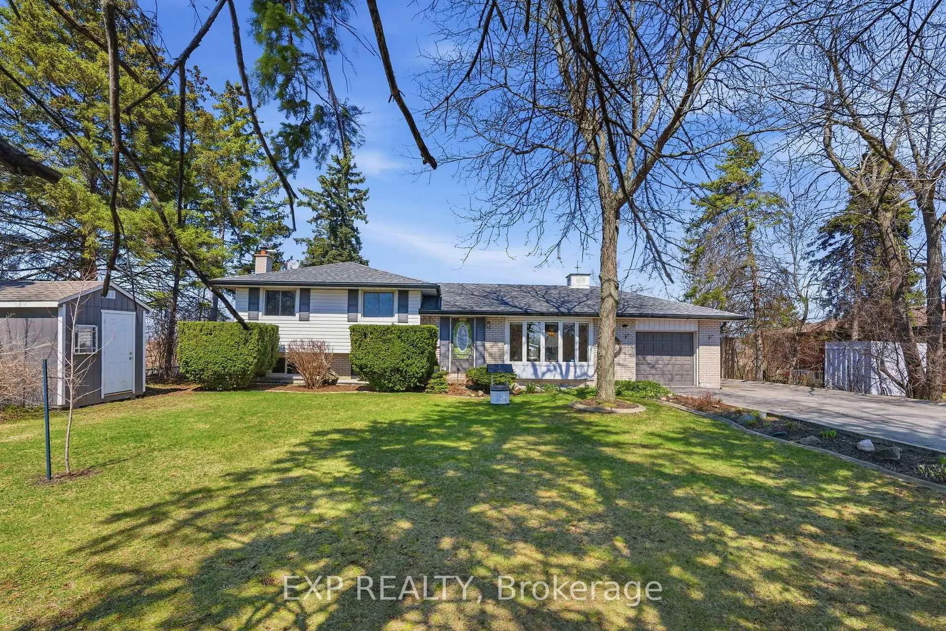 Photo 4 of 4130 Golf Club Road, Hamilton, Rural Glanbrook — HOMEH