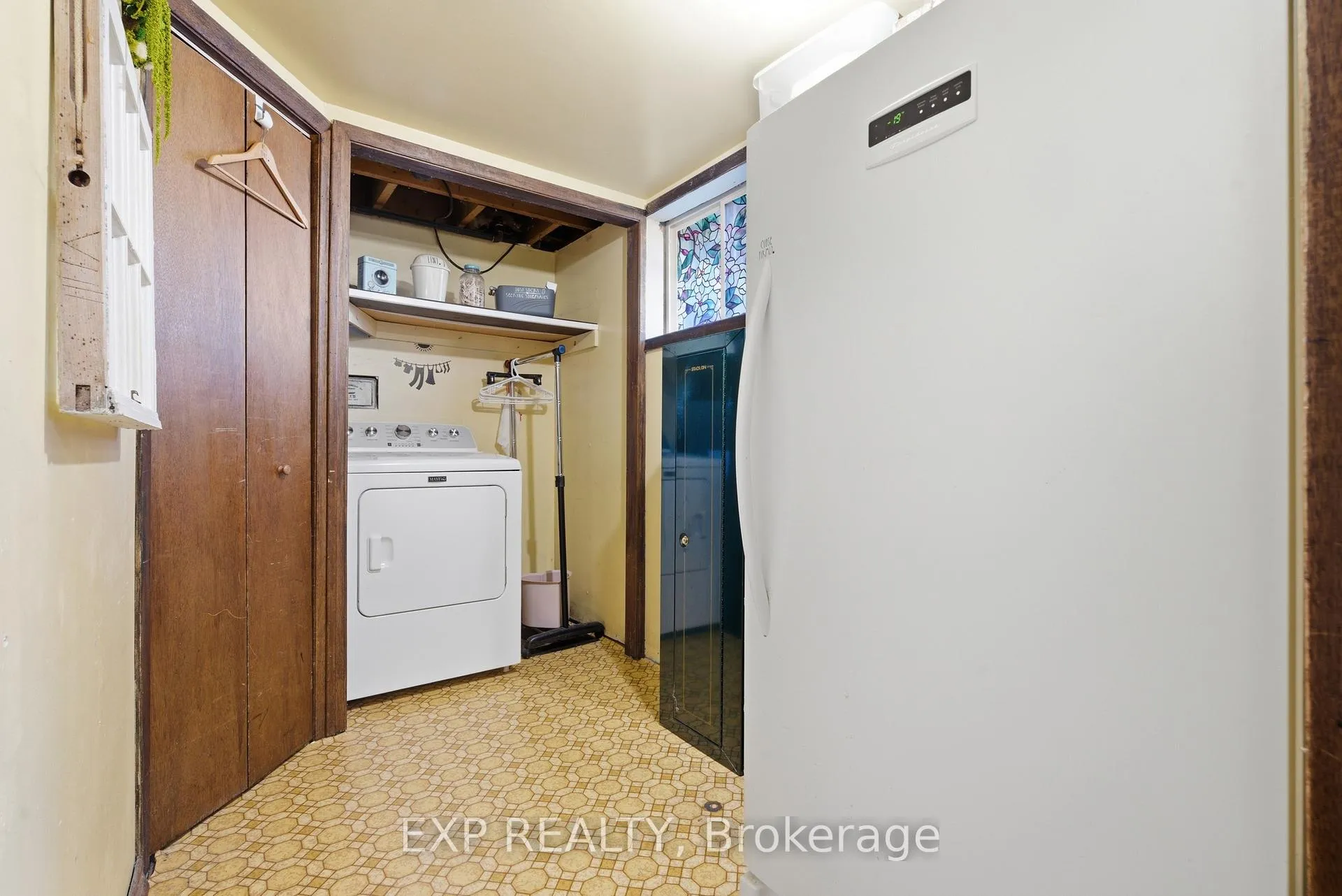 Photo 25 of 4130 Golf Club Road, Hamilton, Rural Glanbrook — HOMEH