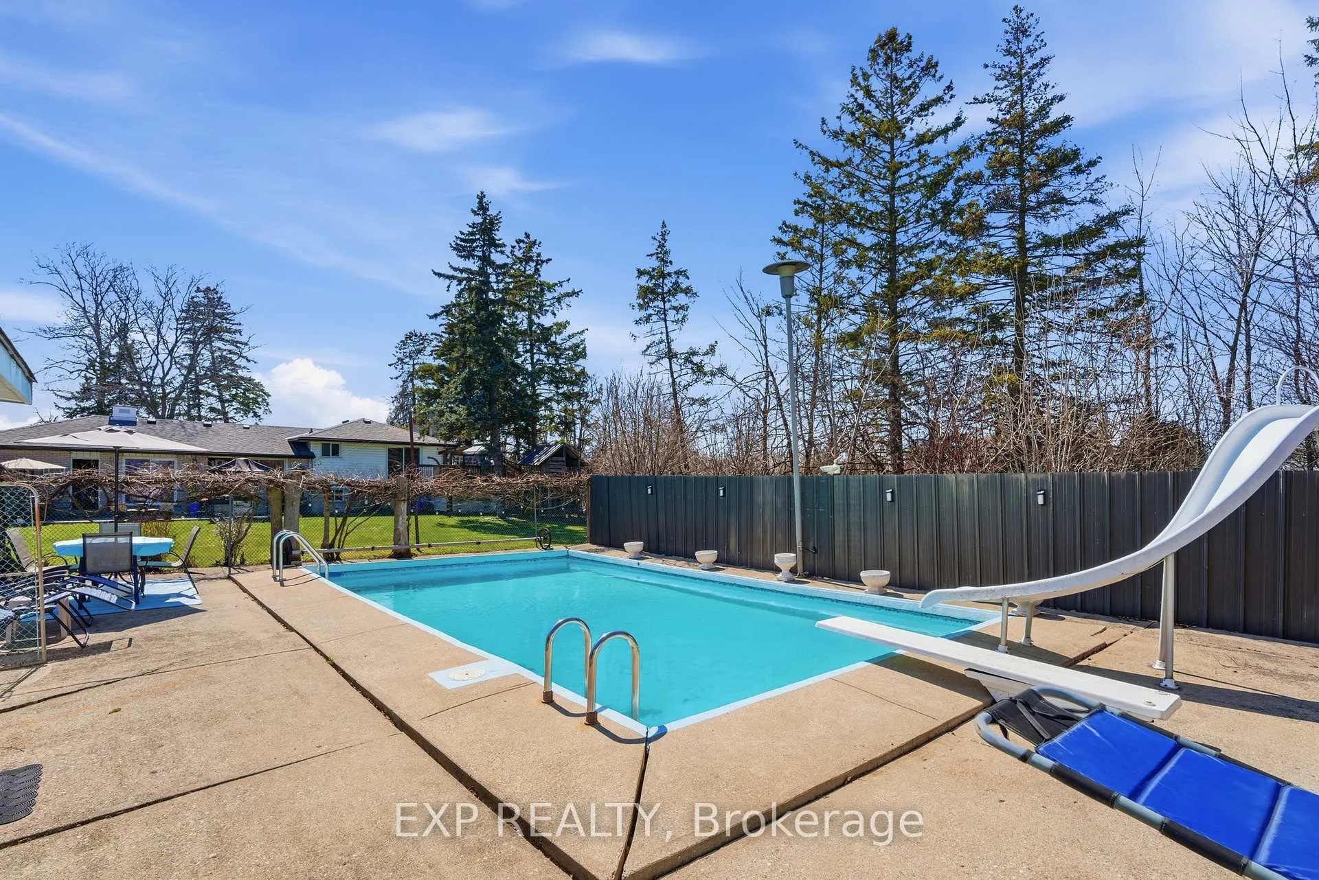 Photo 34 of 4130 Golf Club Road, Hamilton, Rural Glanbrook — HOMEH