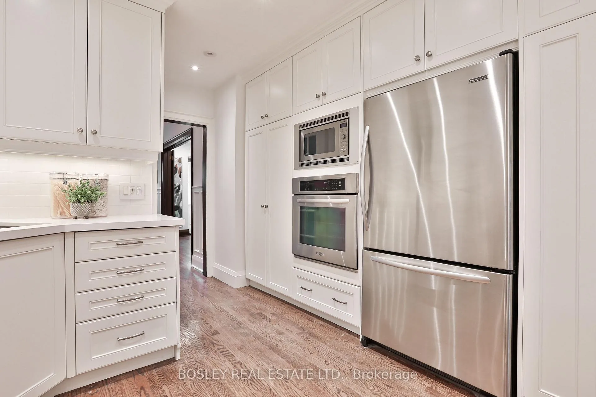 Photo 16 of 268 Glengrove Avenue W, Toronto, Lawrence Park South — HOMEH
