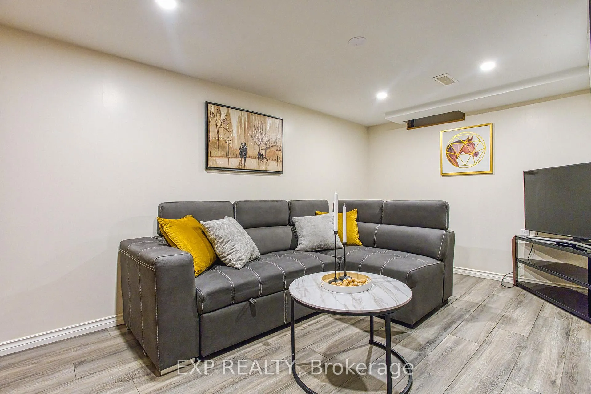 Photo 21 of 202 Golden Orchard Drive, Hamilton, Gourley — HOMEH