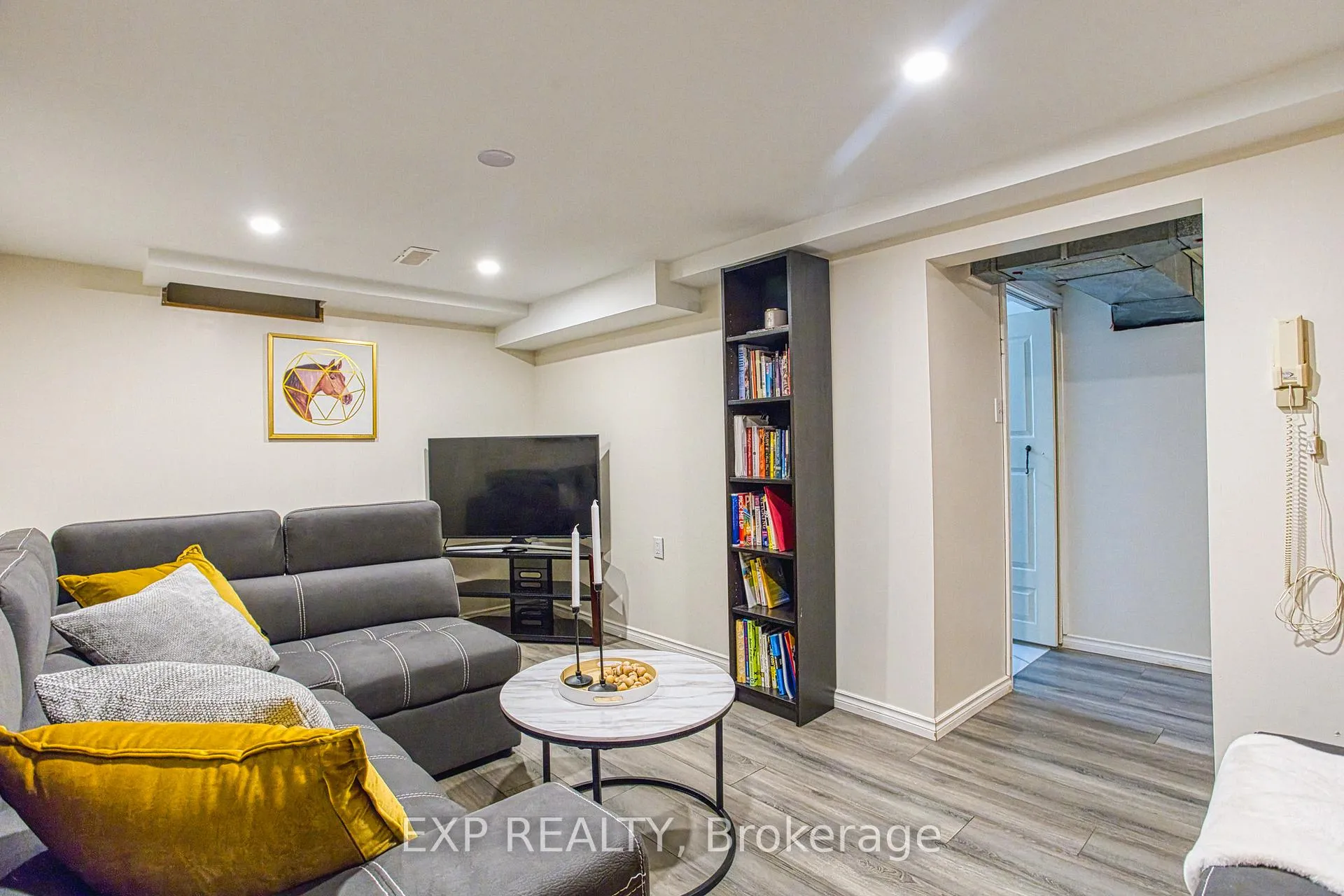 Photo 22 of 202 Golden Orchard Drive, Hamilton, Gourley — HOMEH