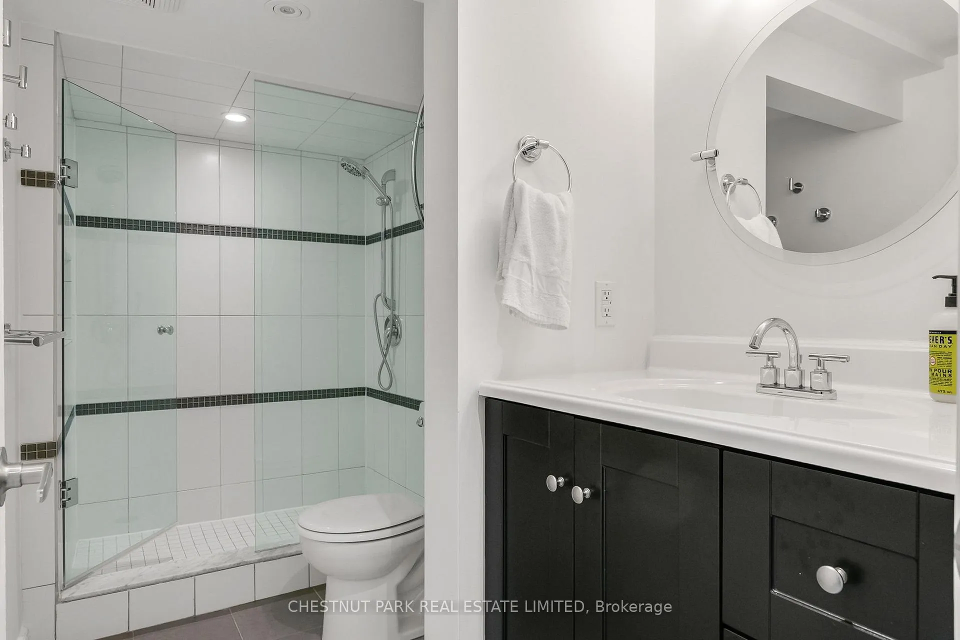 Photo 31 of 7 Fleming Crescent, Toronto, Leaside — HOMEH