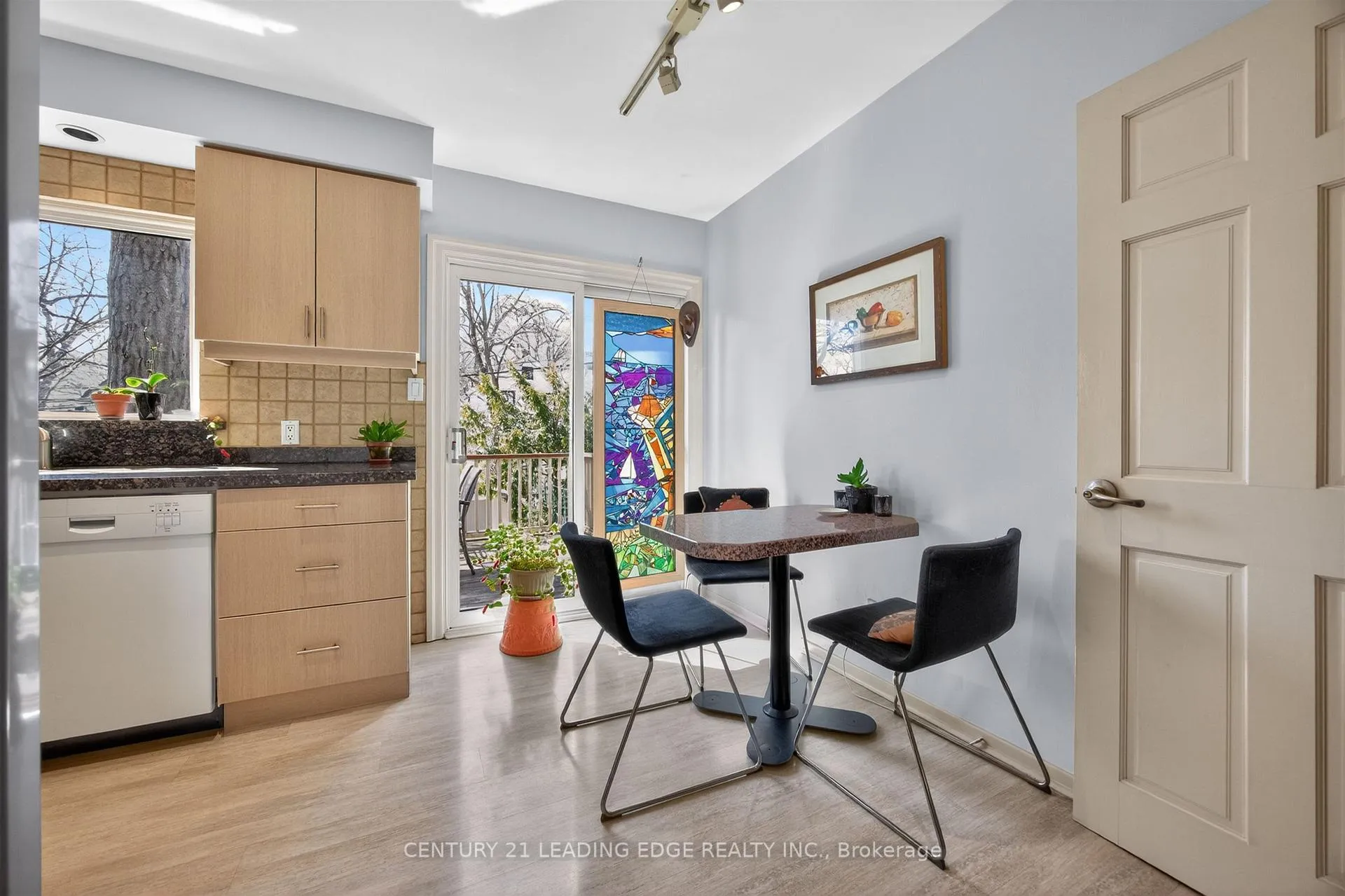 Photo 16 of 130 Silver Birch Avenue, Toronto, The Beaches — HOMEH