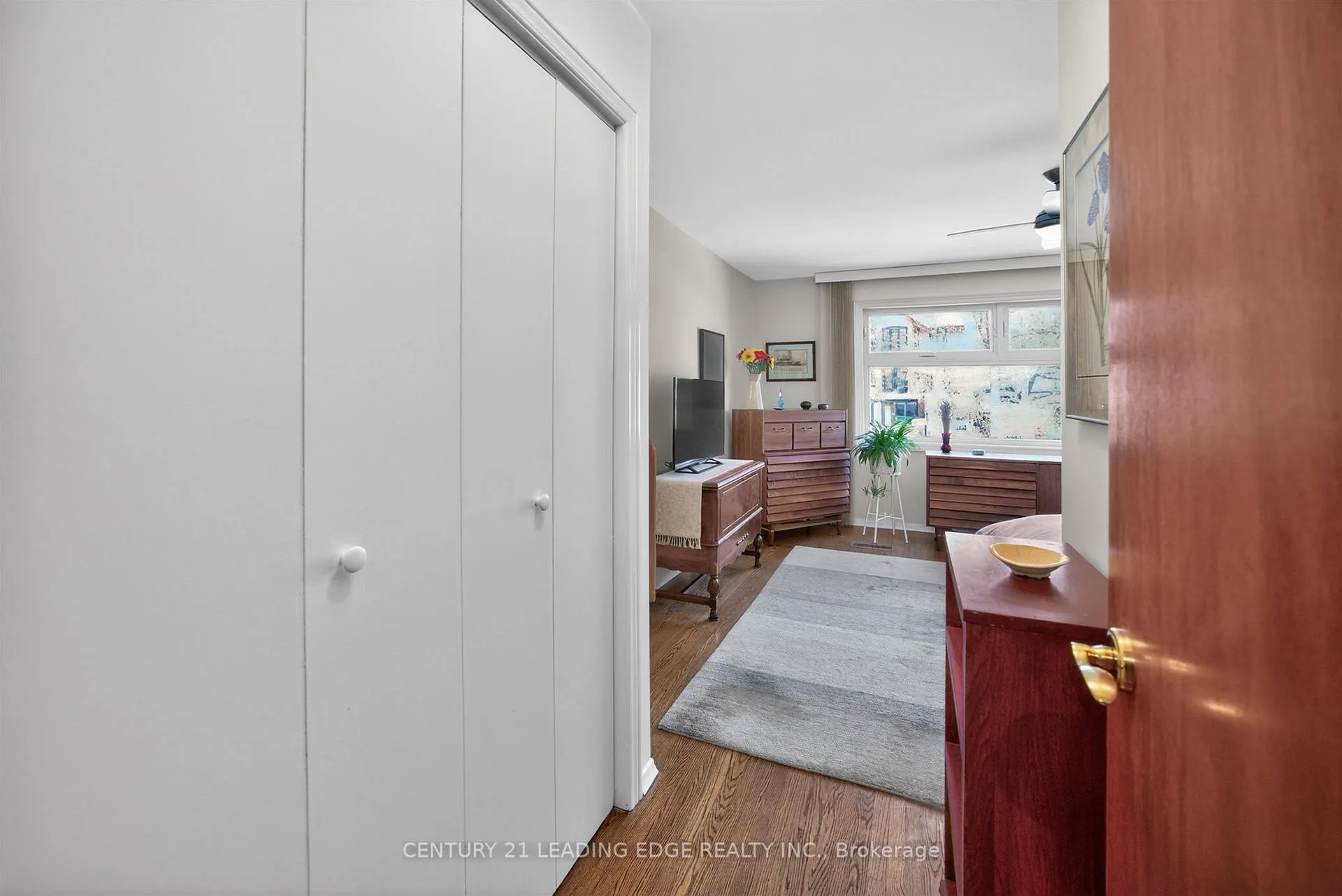 Photo 23 of 130 Silver Birch Avenue, Toronto, The Beaches — HOMEH