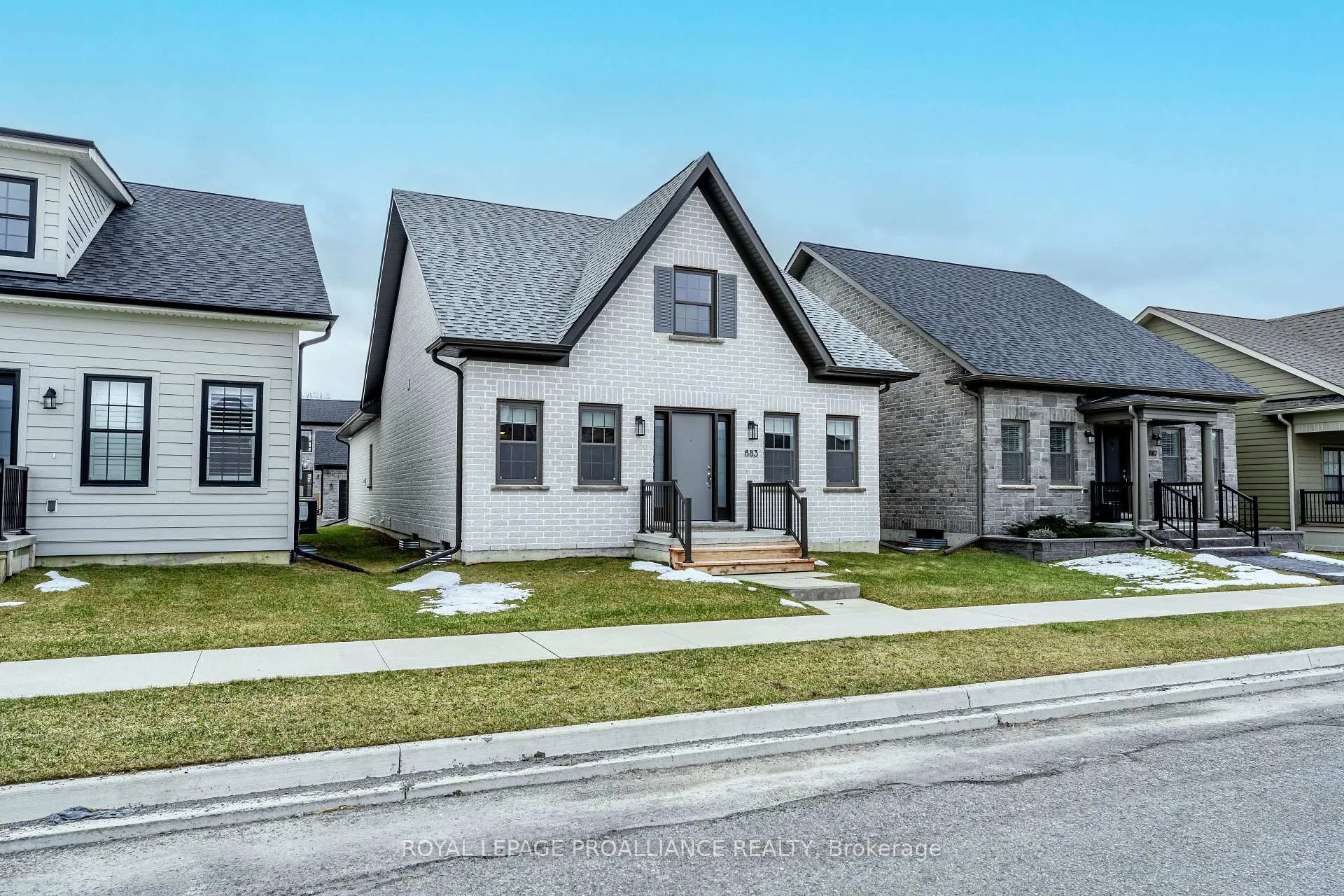 Photo 5 of 883 Ernest Allen Boulevard, Cobourg — HOMEH