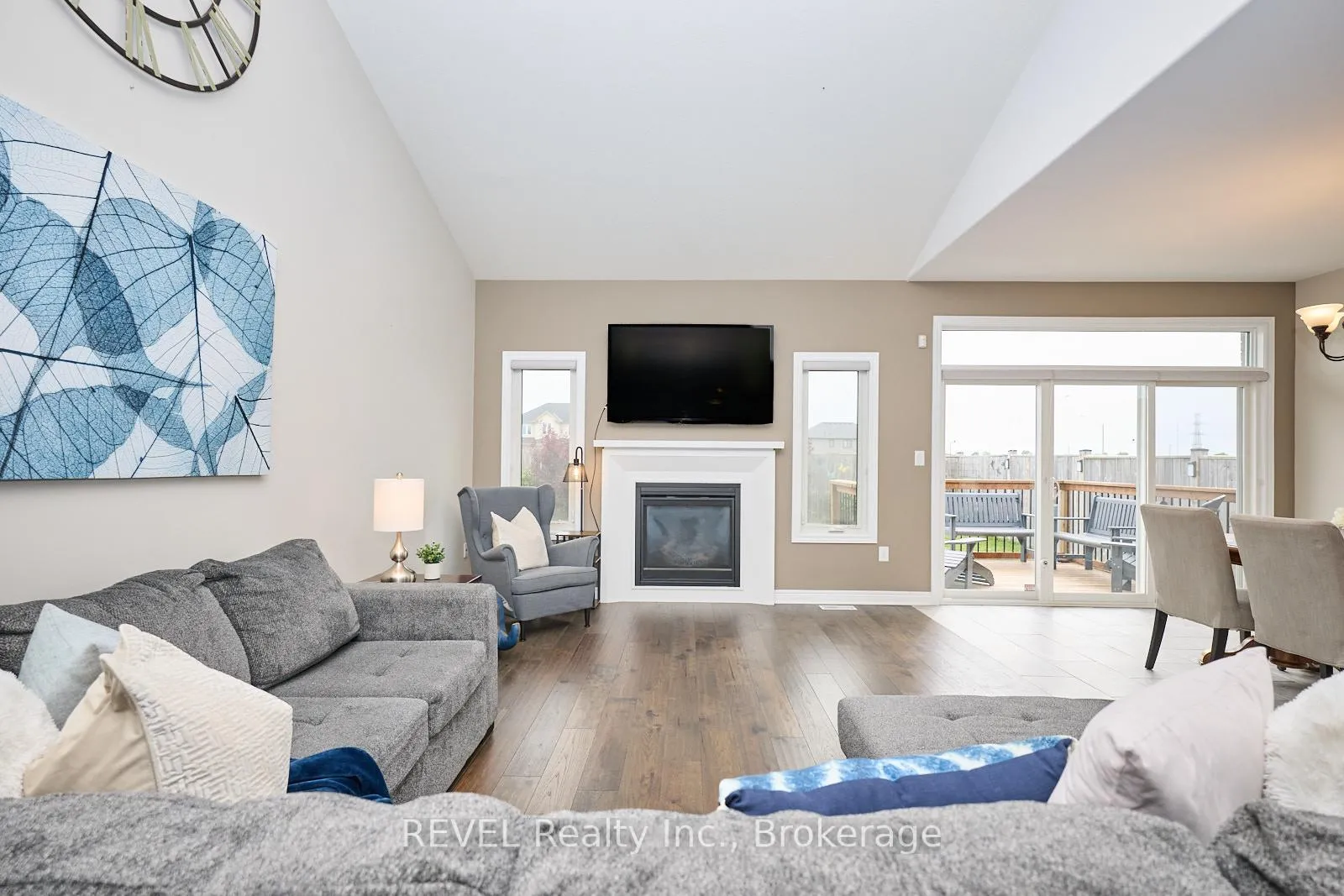 Photo 6 of 5 Cinnamon Street, Thorold, Rolling Meadows — HOMEH