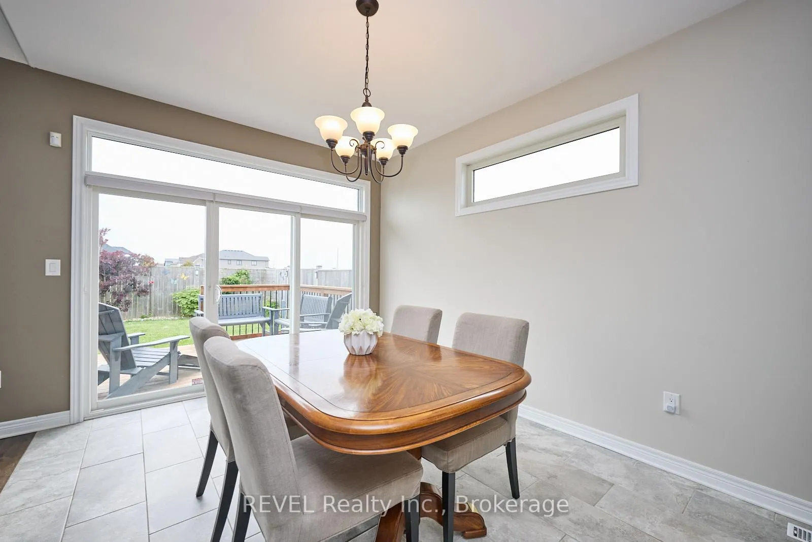 Photo 12 of 5 Cinnamon Street, Thorold, Rolling Meadows — HOMEH