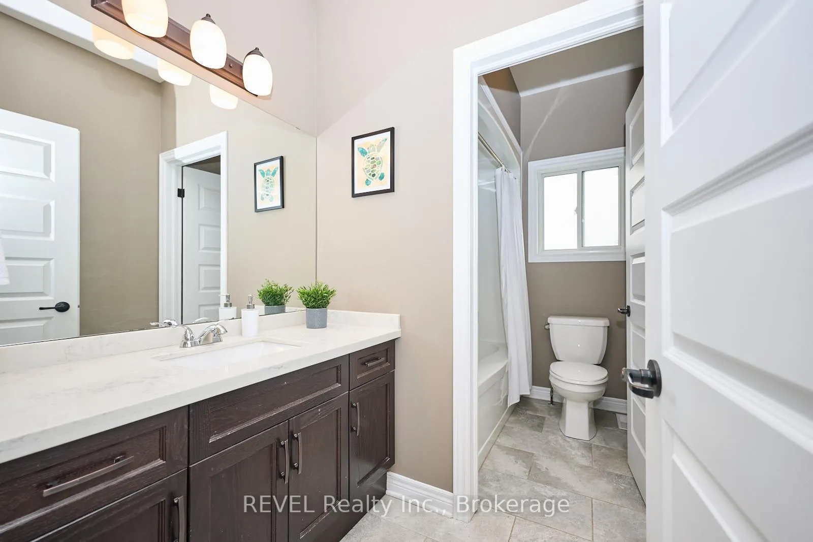 Photo 23 of 5 Cinnamon Street, Thorold, Rolling Meadows — HOMEH